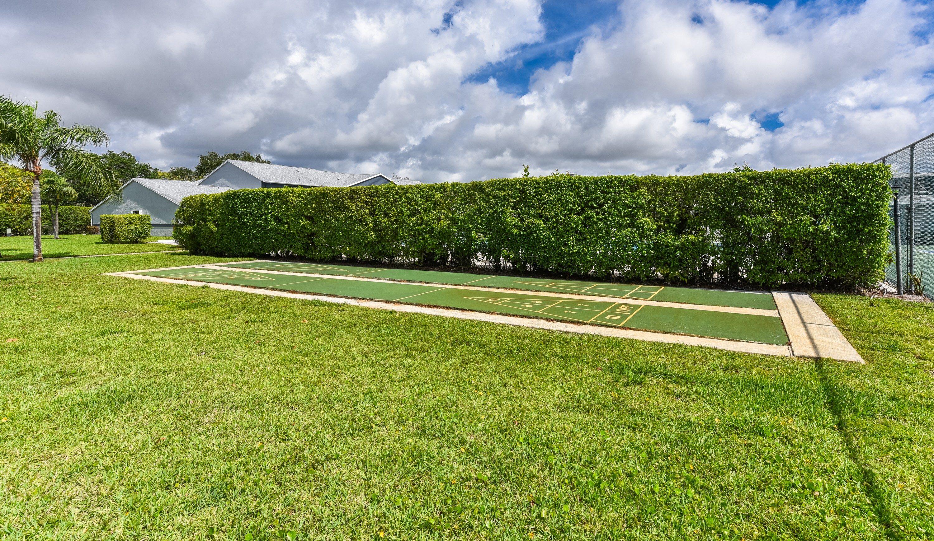 ARBOURS OF THE PALM BEACHES - Residential