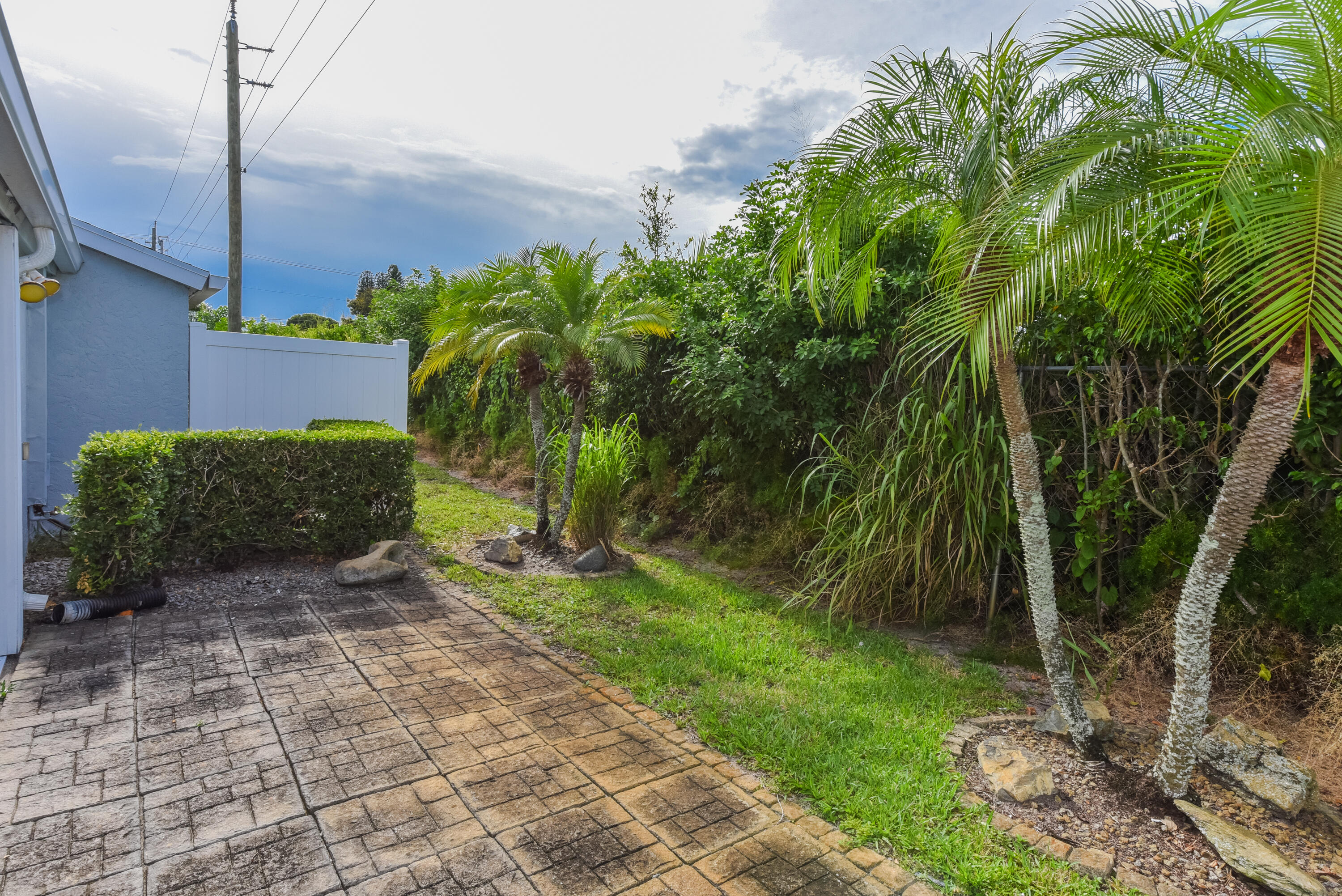 ARBOURS OF THE PALM BEACHES - Residential