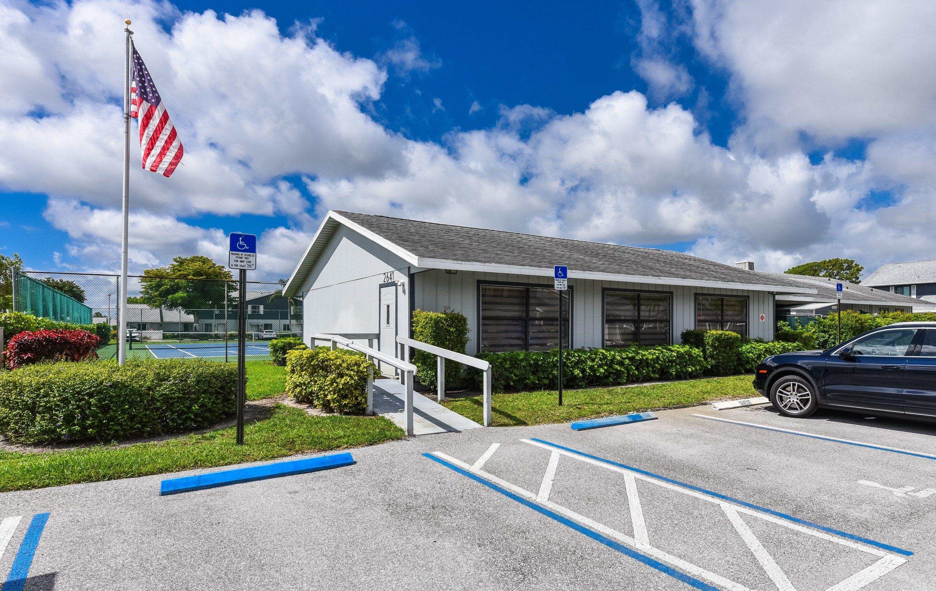 ARBOURS OF THE PALM BEACHES - Residential
