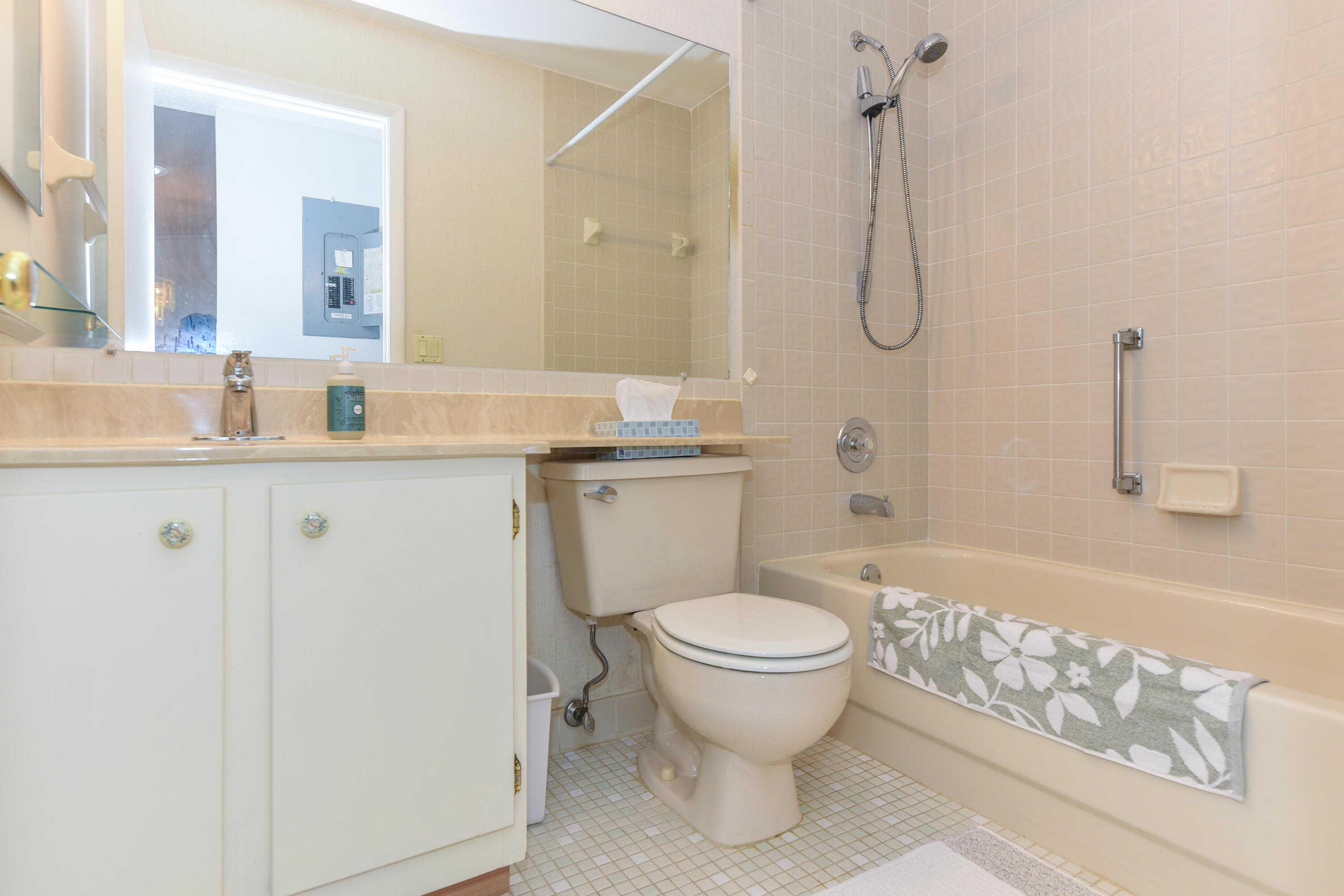 ARBOURS OF THE PALM BEACHES - Residential
