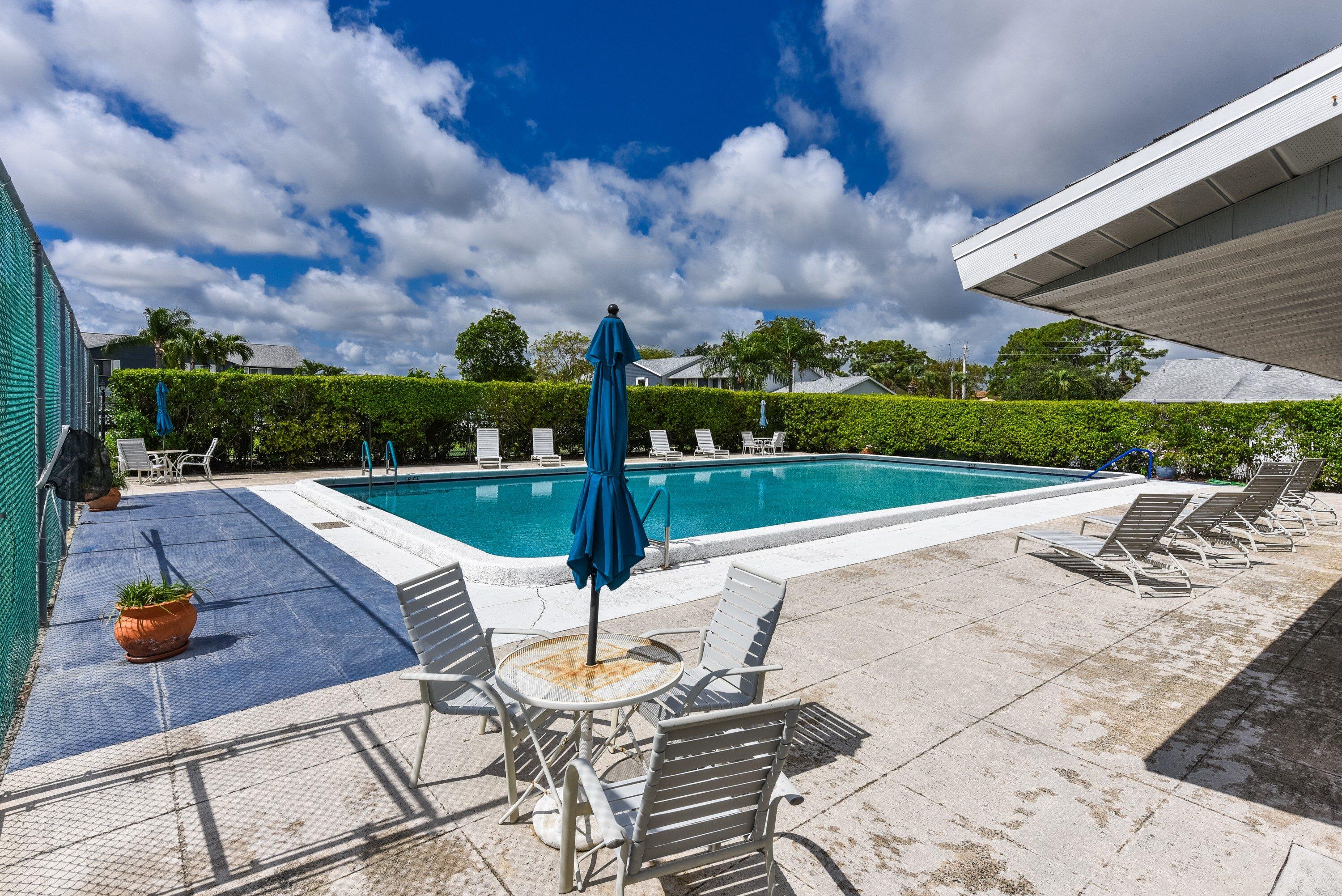 ARBOURS OF THE PALM BEACHES - Residential