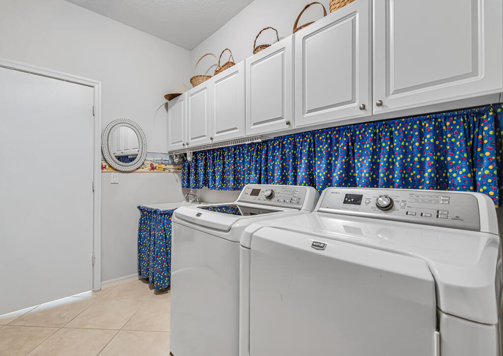 Venetian Isles - Residential