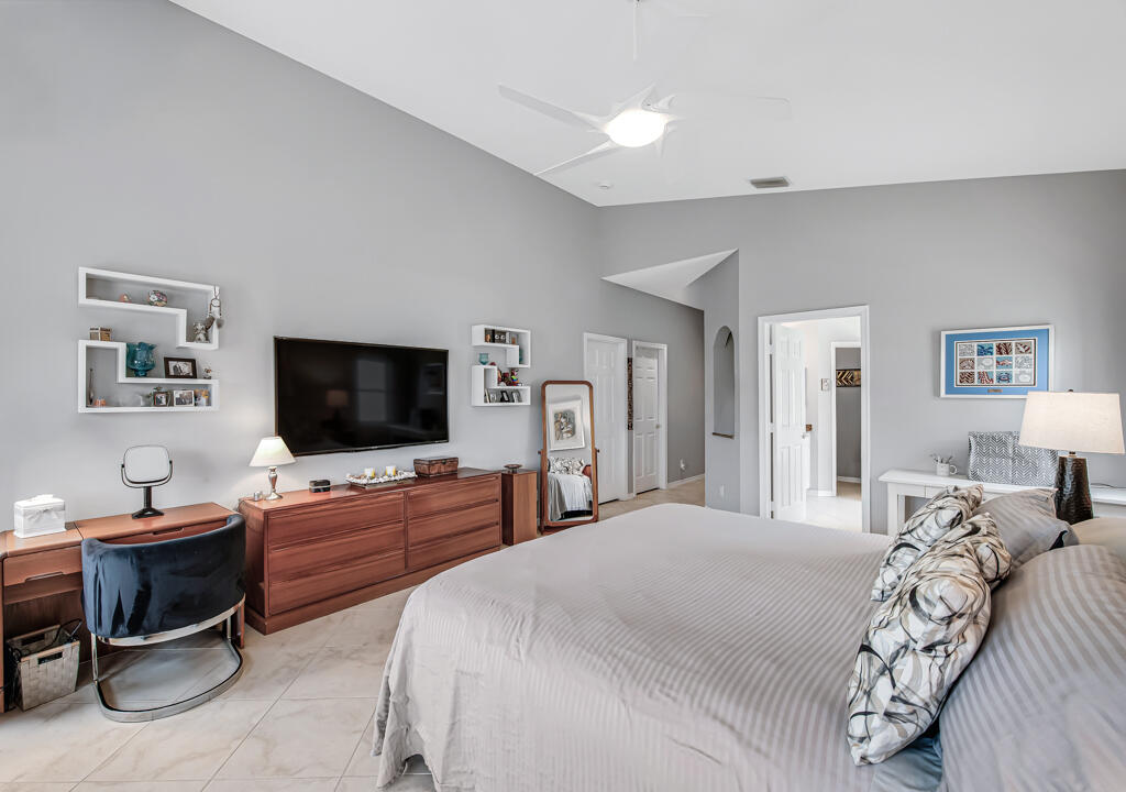 Venetian Isles - Residential