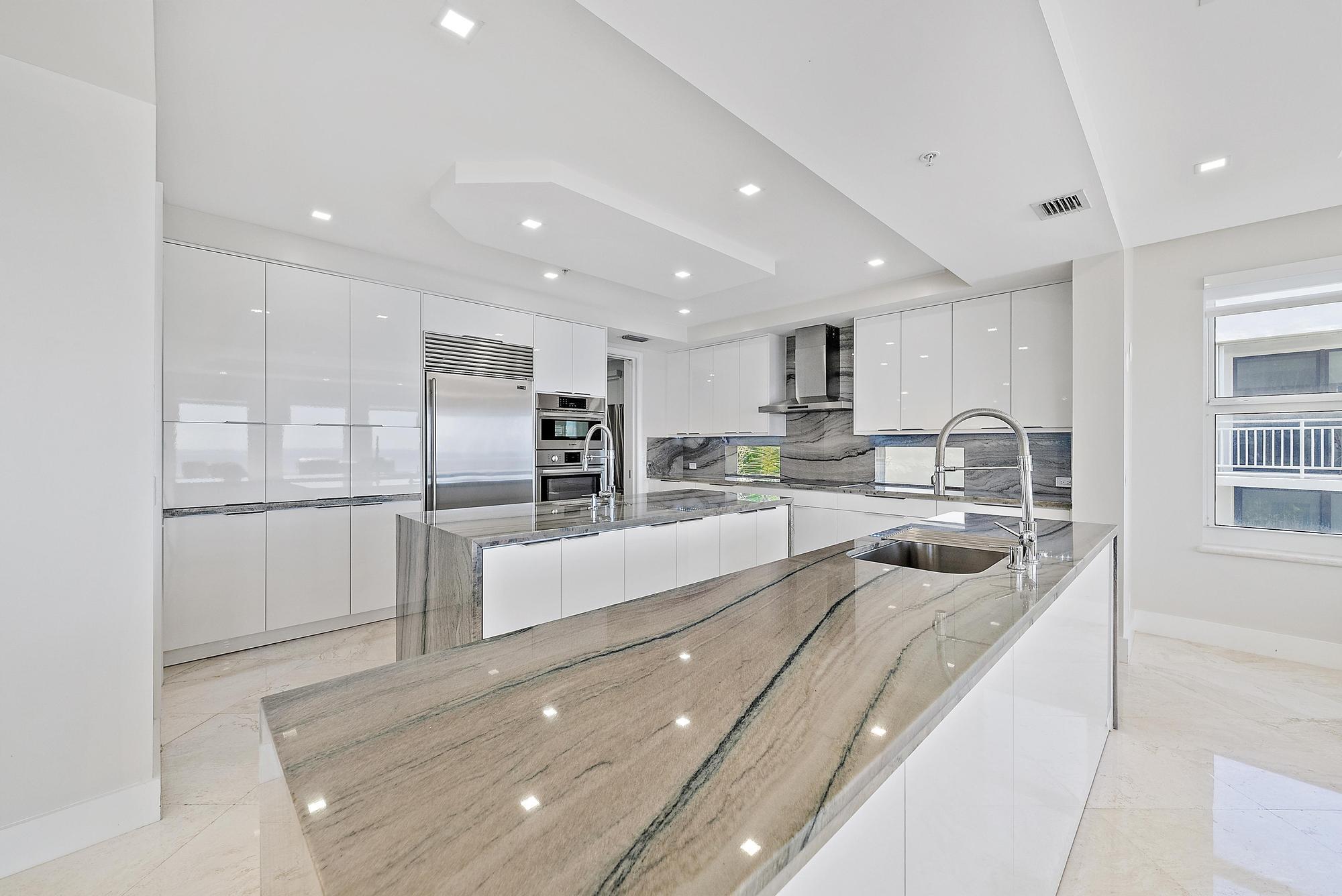 ATHENA CONDO - Residential