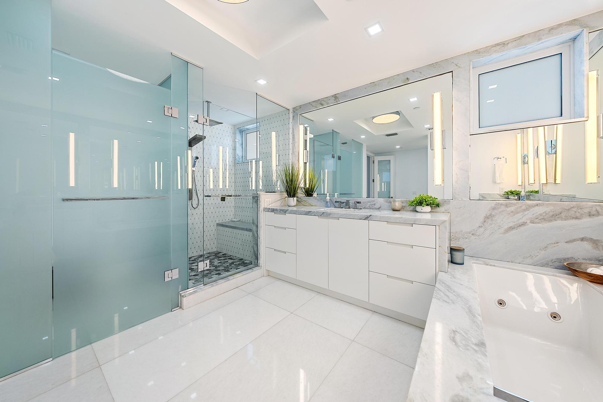 ATHENA CONDO - Residential