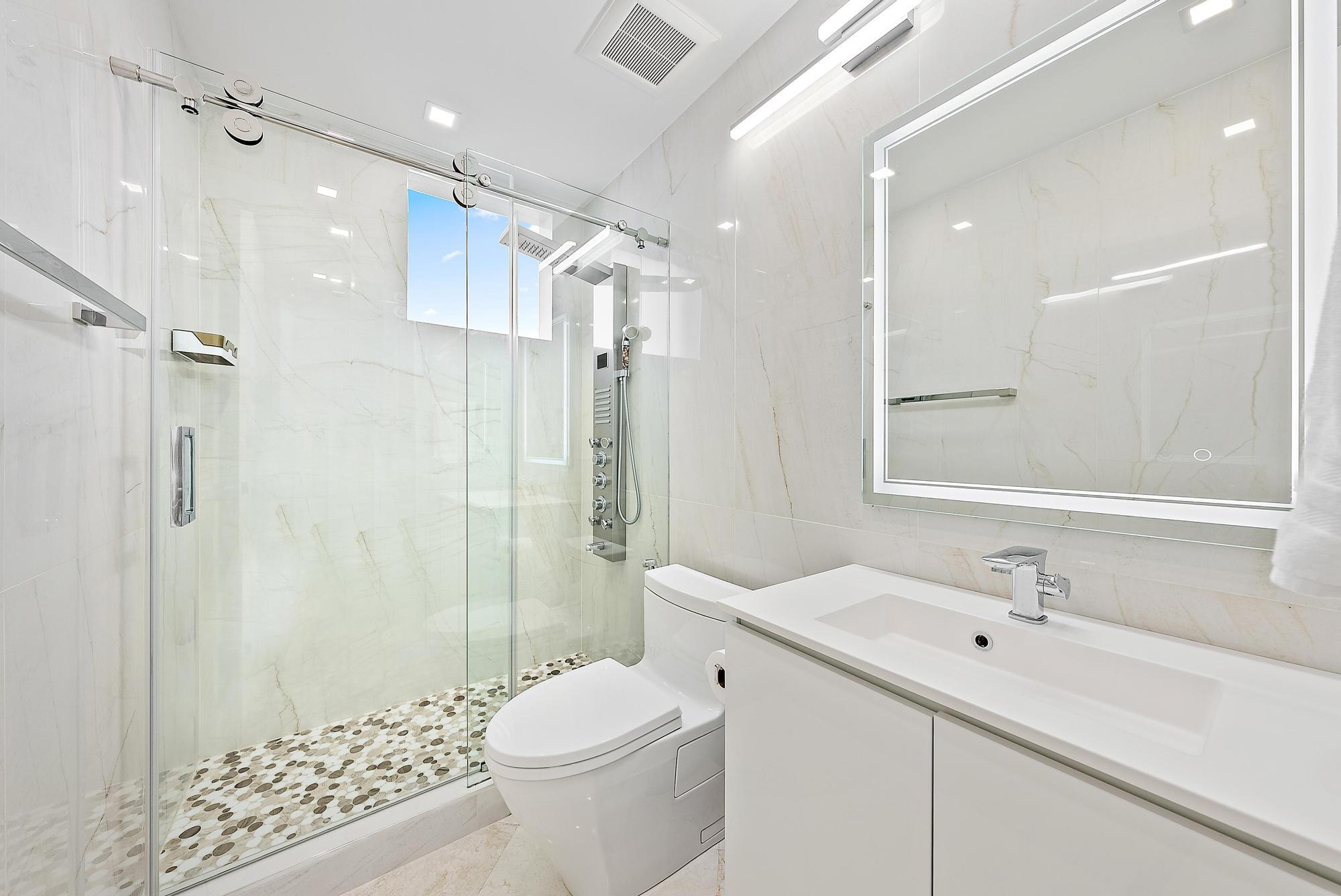 ATHENA CONDO - Residential