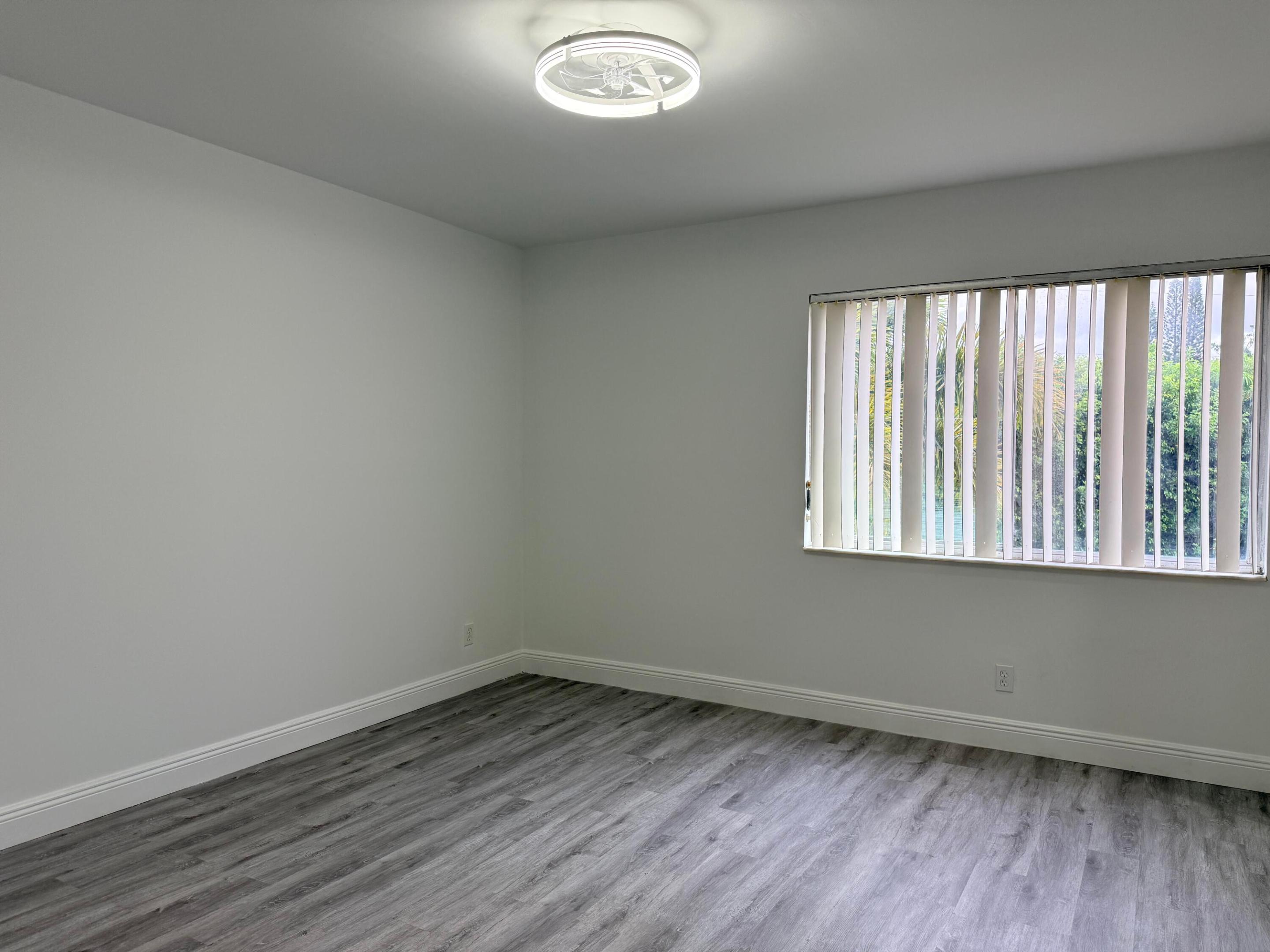 PINE RIDGE SOUTH III CONDO - Residential