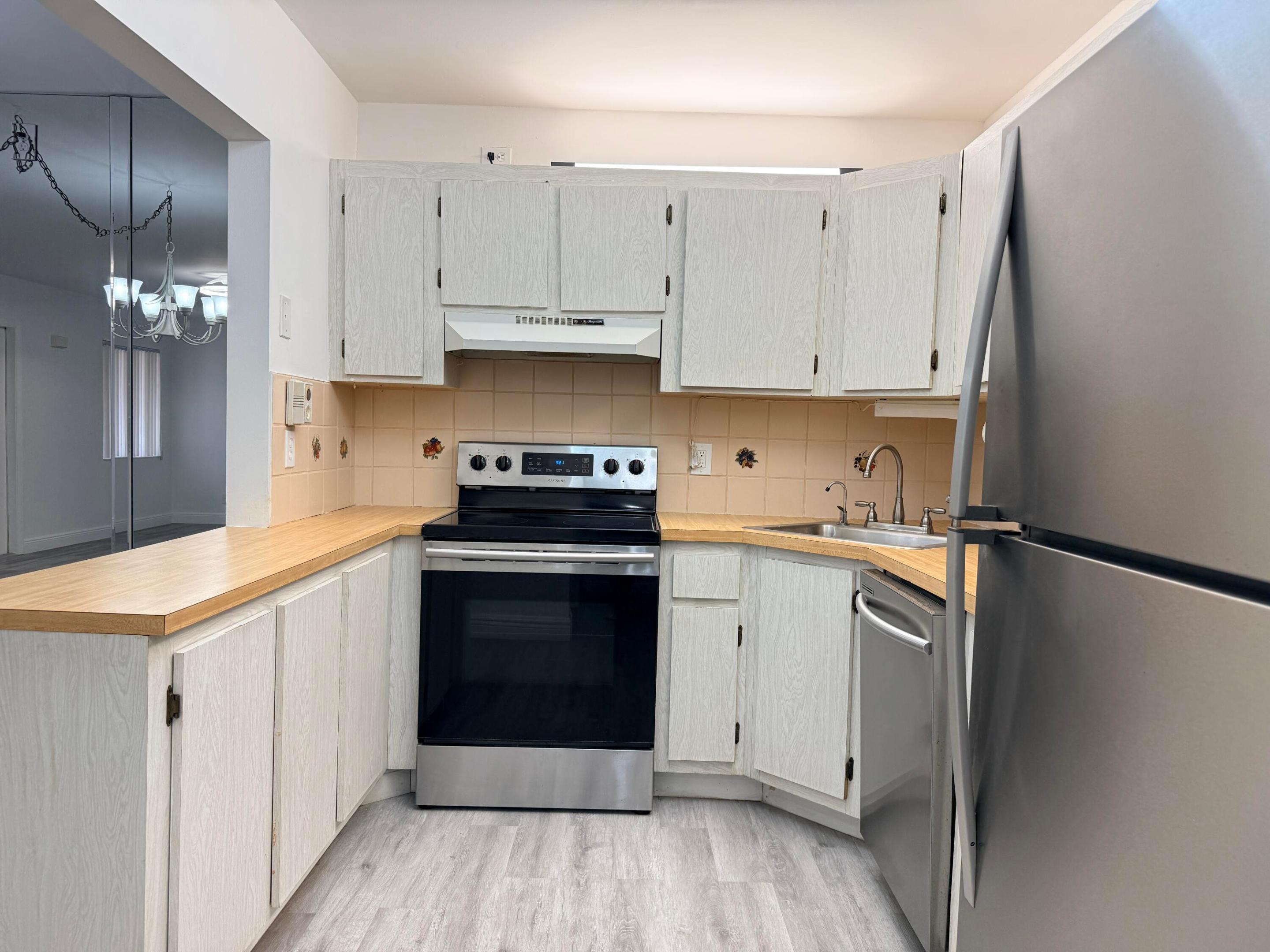 PINE RIDGE SOUTH III CONDO - Residential