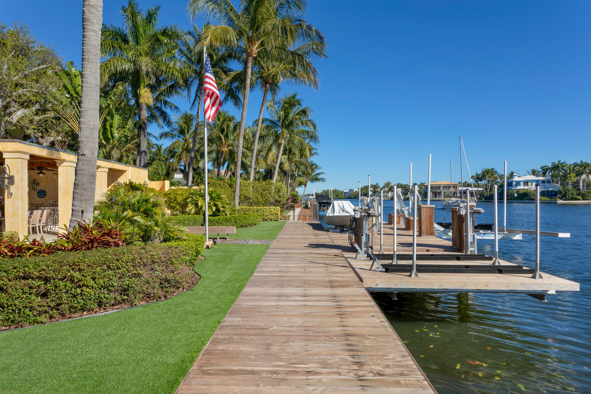 TOWN OF DELRAY - Residential