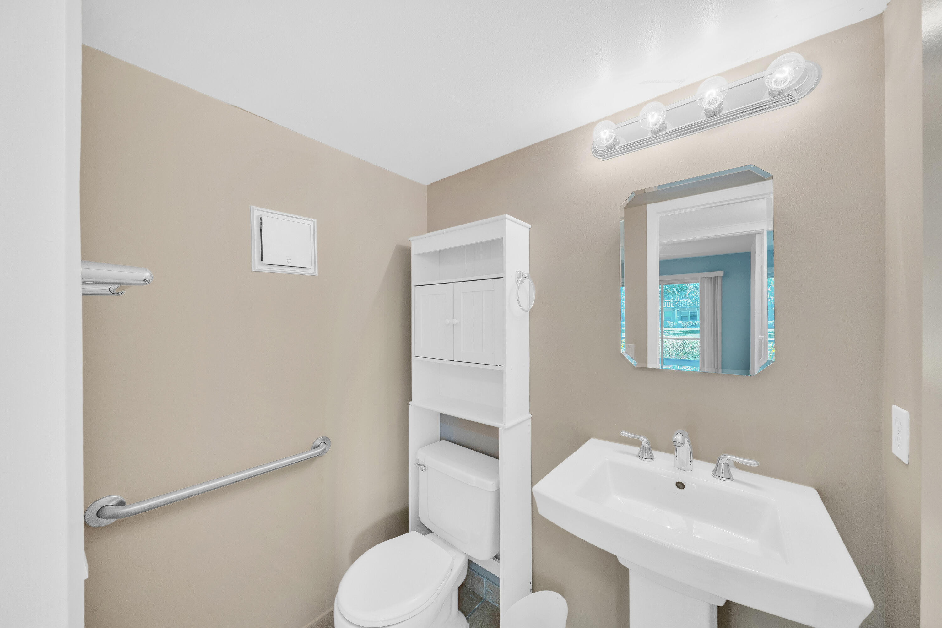 SUFFOLK AT CENTURY VILLAGE CONDO - Residential Lease