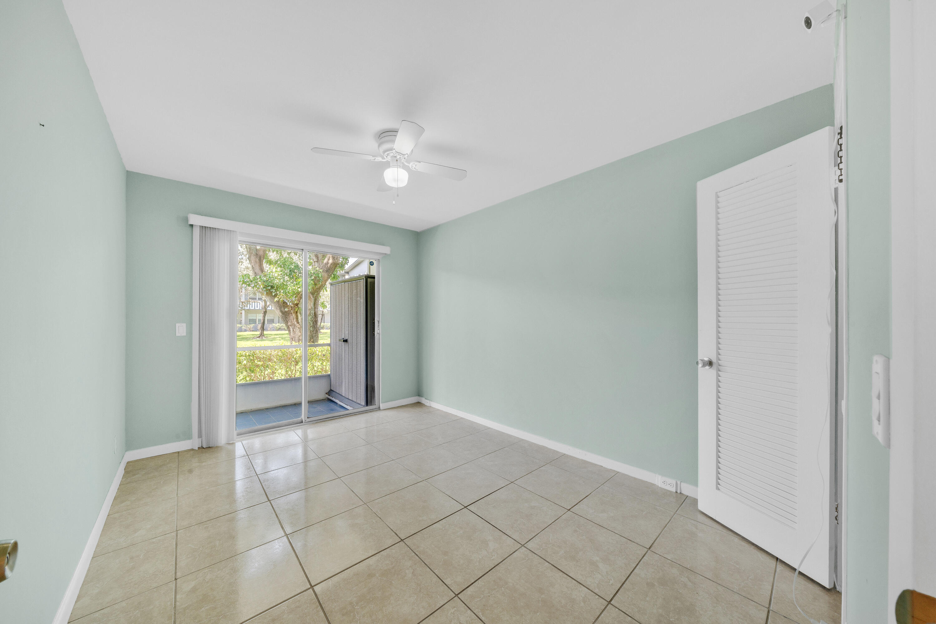 SUFFOLK AT CENTURY VILLAGE CONDO - Residential Lease