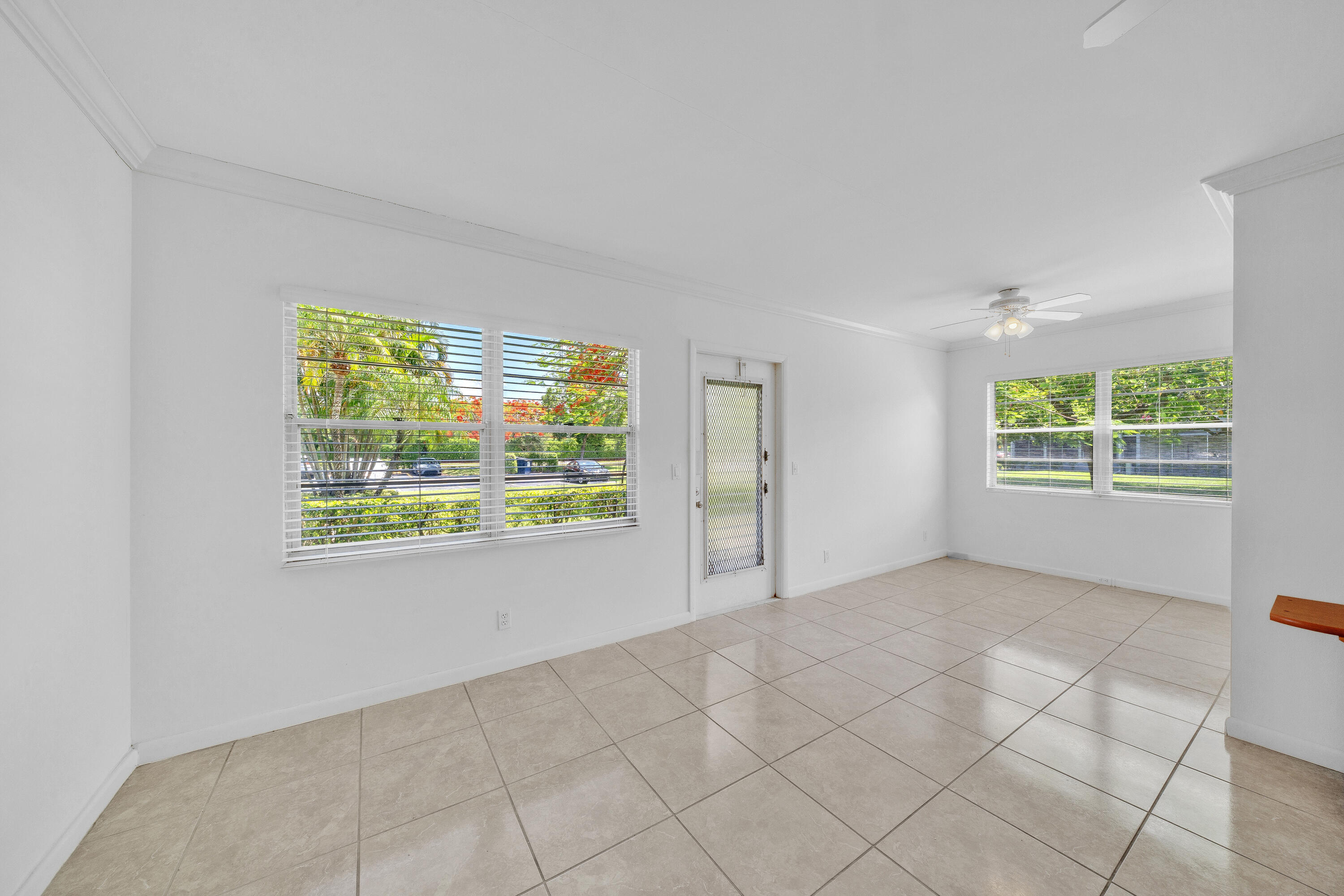 SUFFOLK AT CENTURY VILLAGE CONDO - Residential Lease