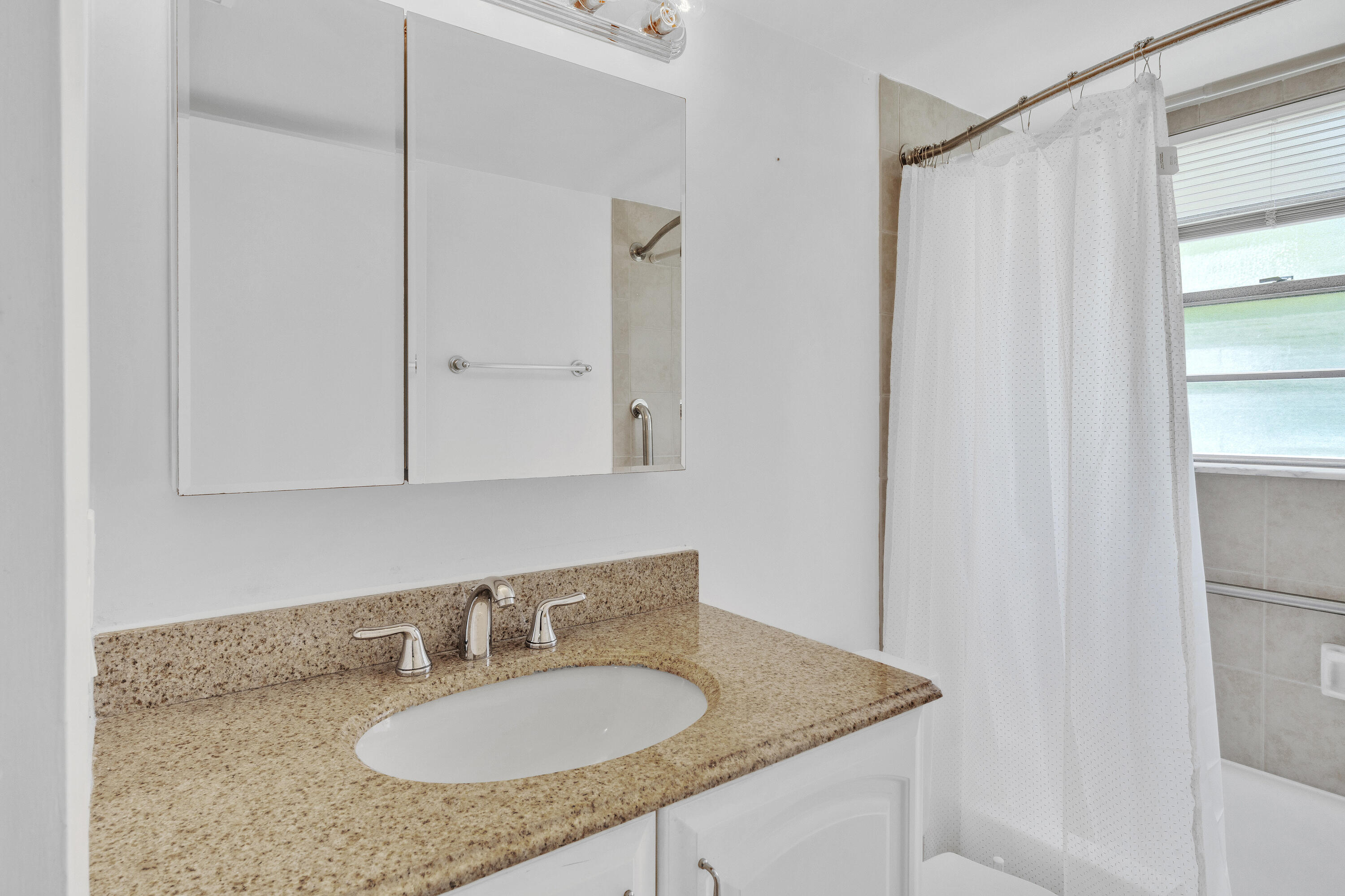 SUFFOLK AT CENTURY VILLAGE CONDO - Residential Lease