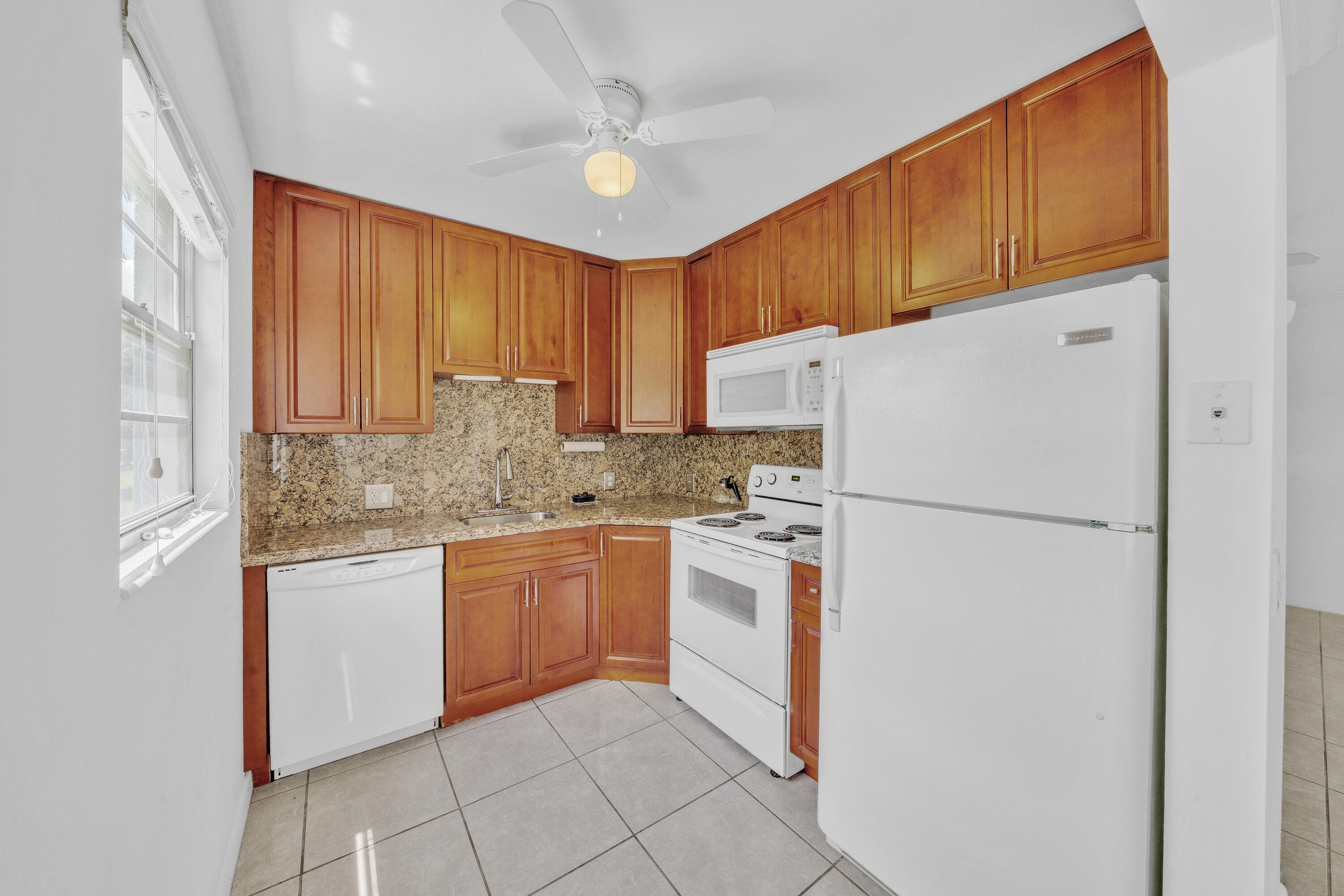 SUFFOLK AT CENTURY VILLAGE CONDO - Residential Lease