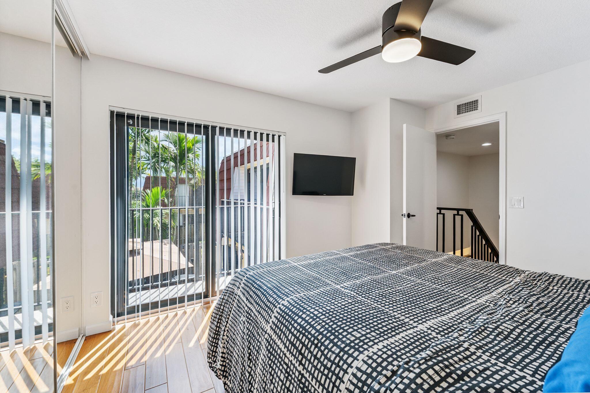 Waterford Courtyards in Jacaranda at Central Park - Residential