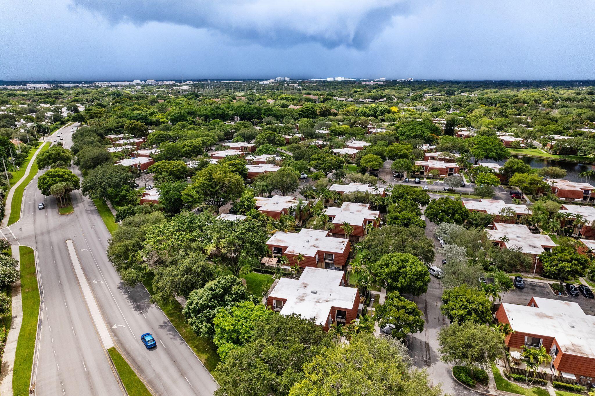 Waterford Courtyards in Jacaranda at Central Park - Residential