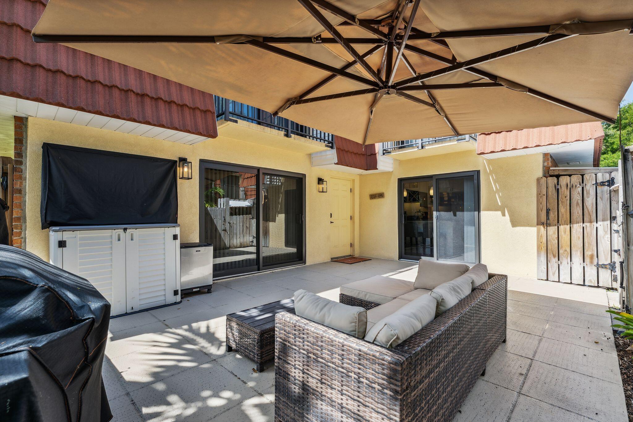 Waterford Courtyards in Jacaranda at Central Park - Residential