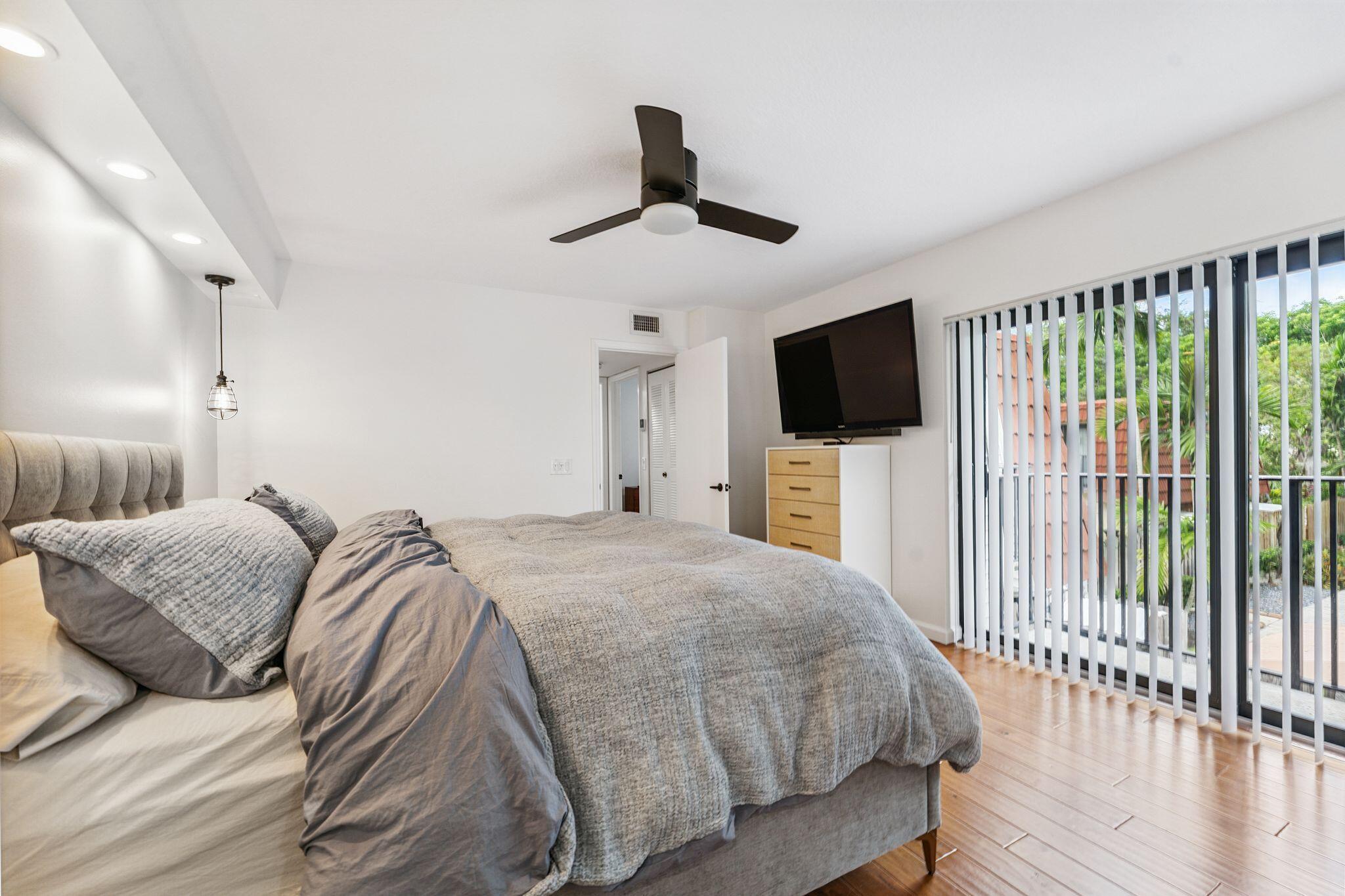 Waterford Courtyards in Jacaranda at Central Park - Residential