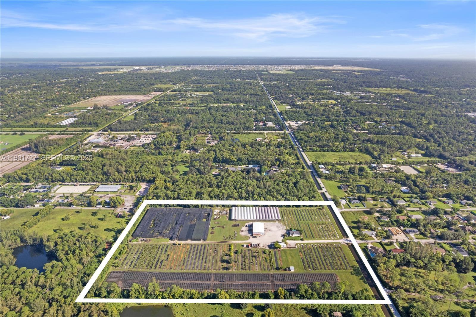 LOXAHATCHEE GROVES - Land