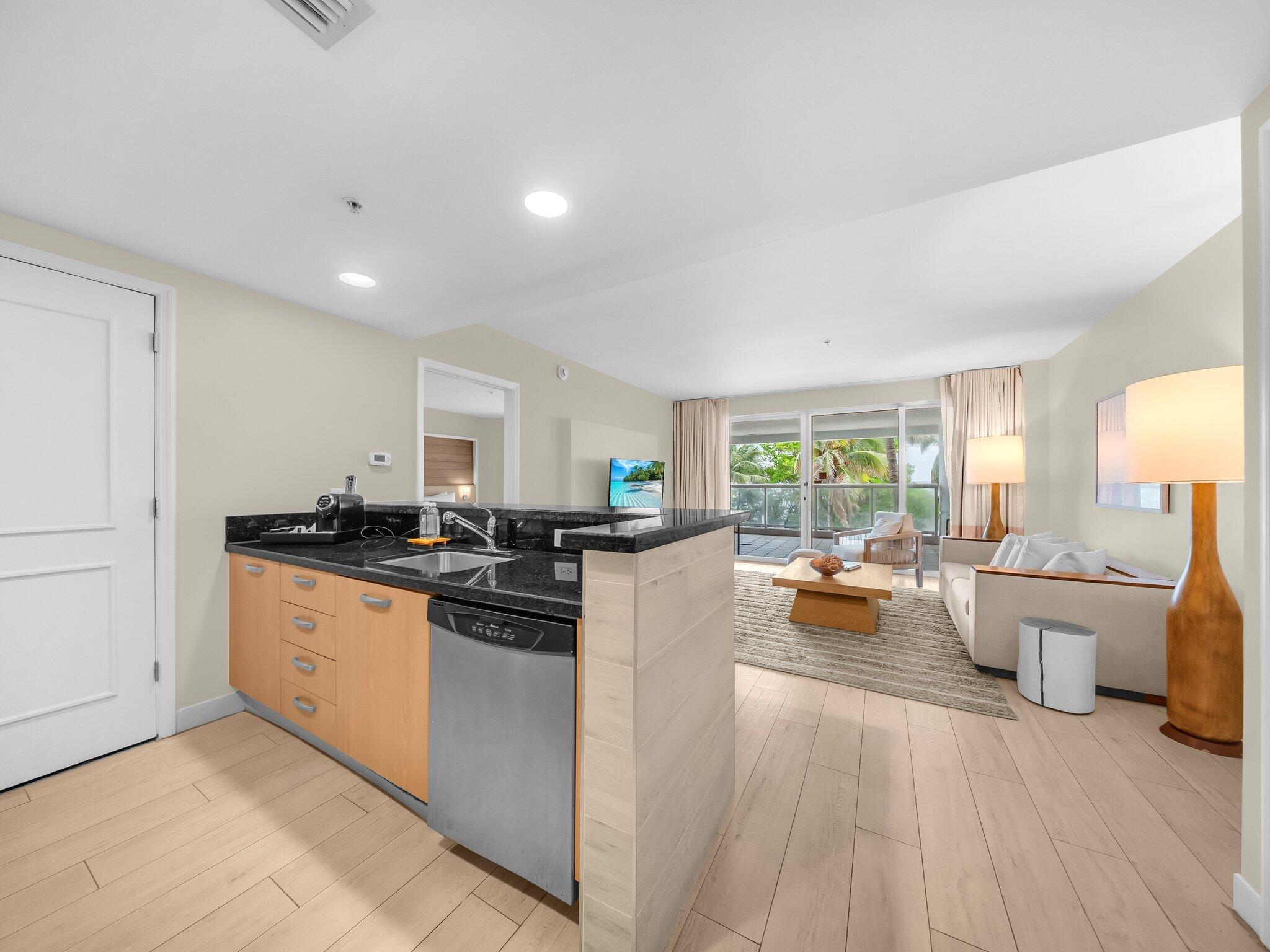 Q CLUB RESORT & RESIDENCES CONDO - Residential