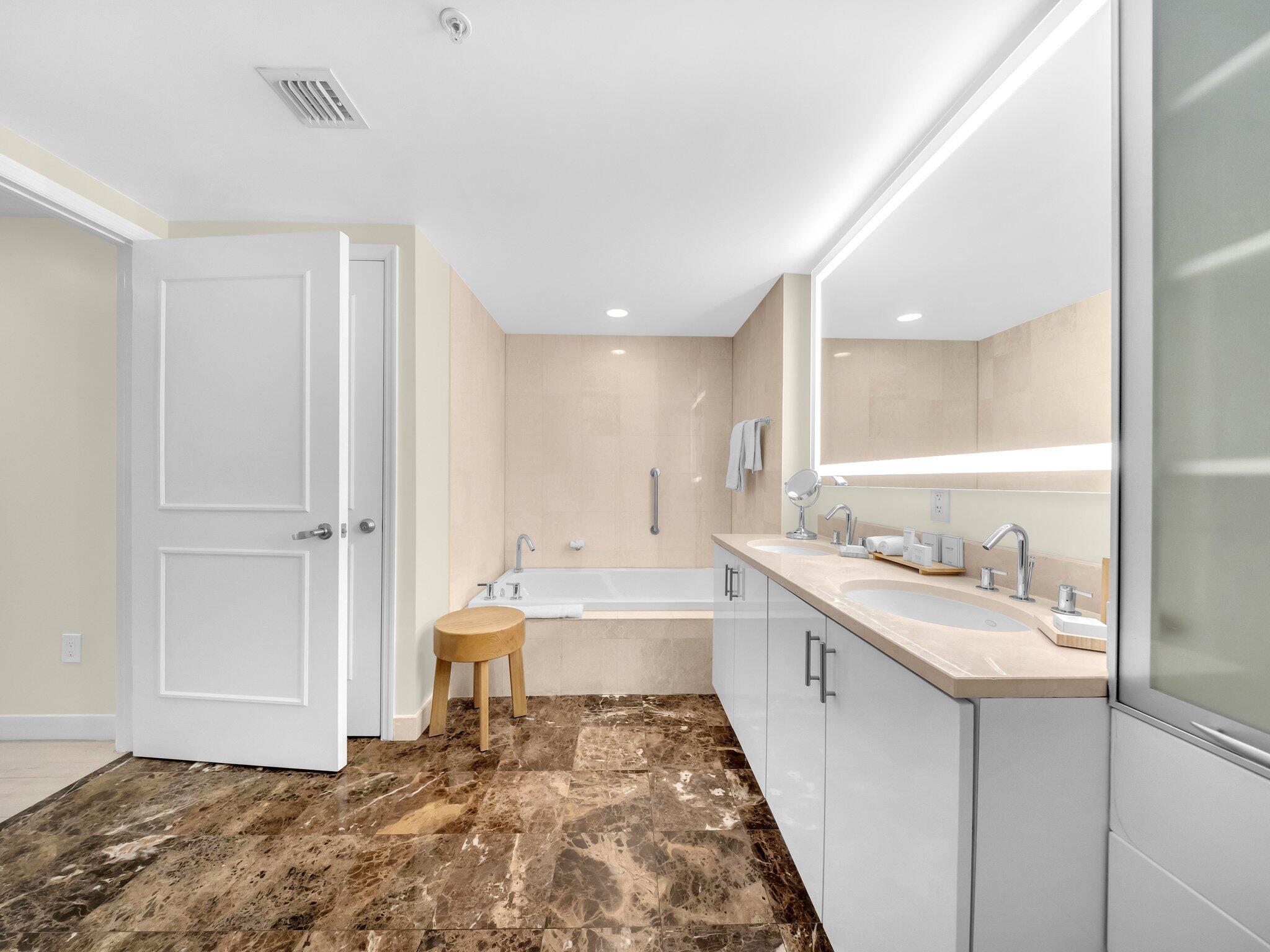 Q CLUB RESORT & RESIDENCES CONDO - Residential