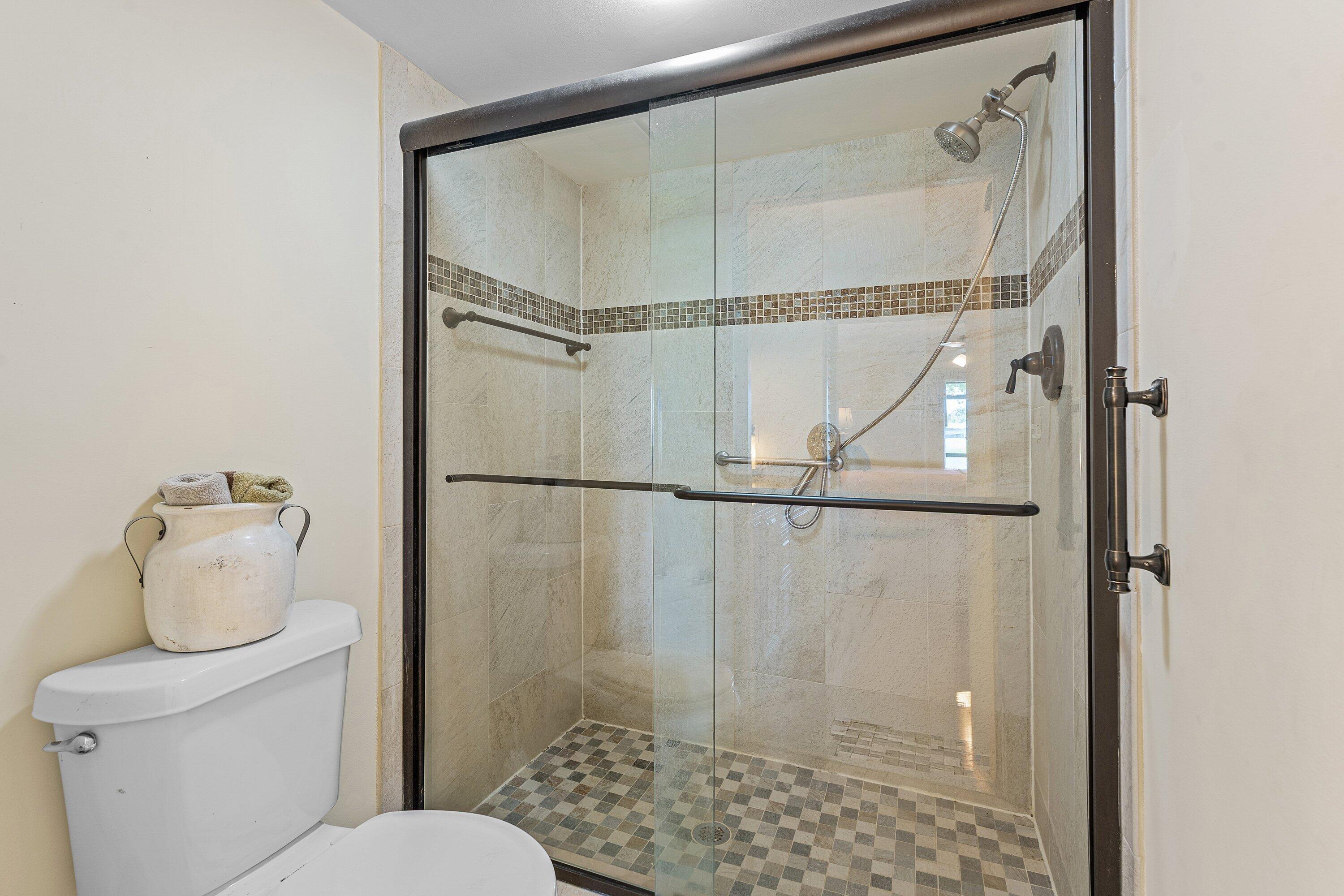 KEYSTONE CONDO - Residential