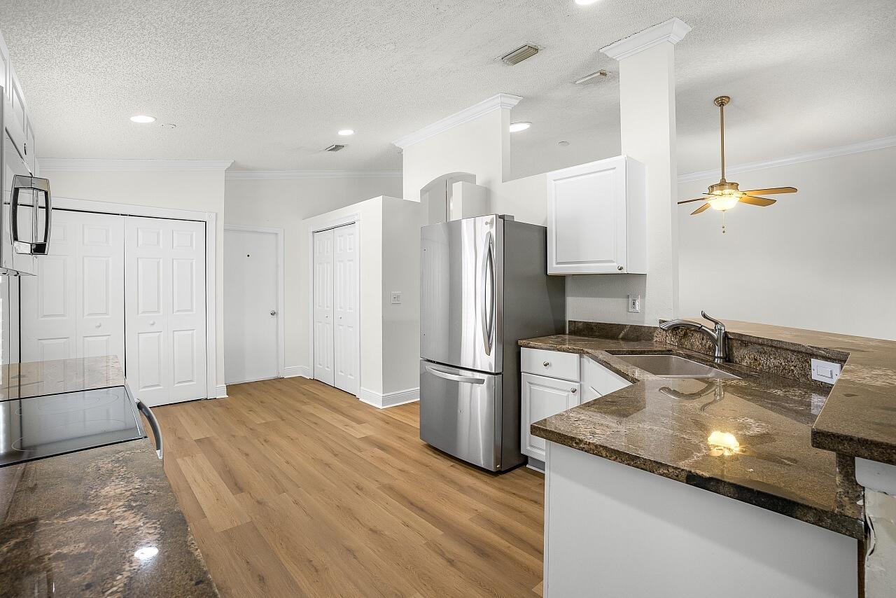 WATERFORD LAKES PHASE I SUBDIVISION - Residential