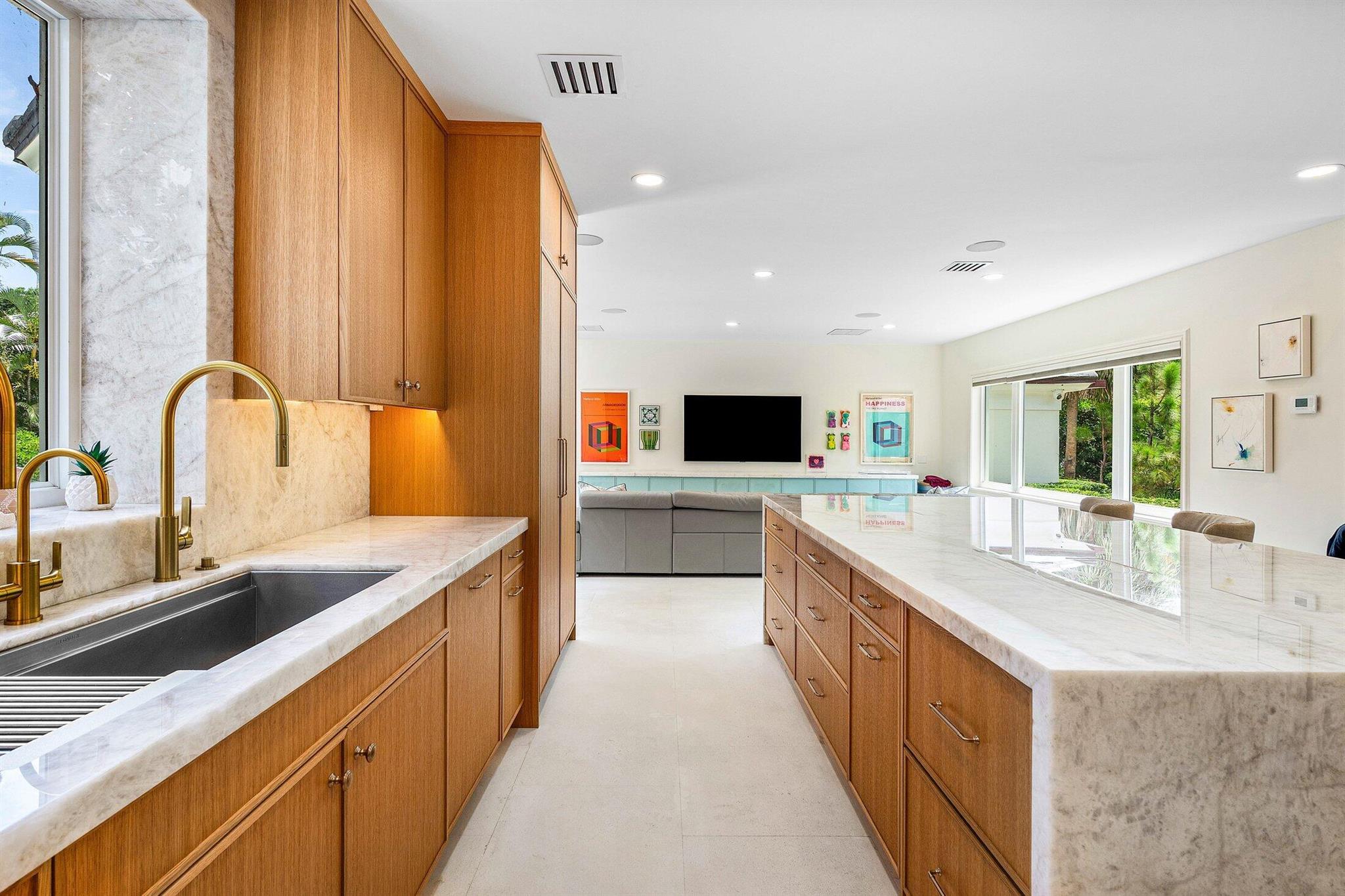 BEACHWAY NORTH - Residential