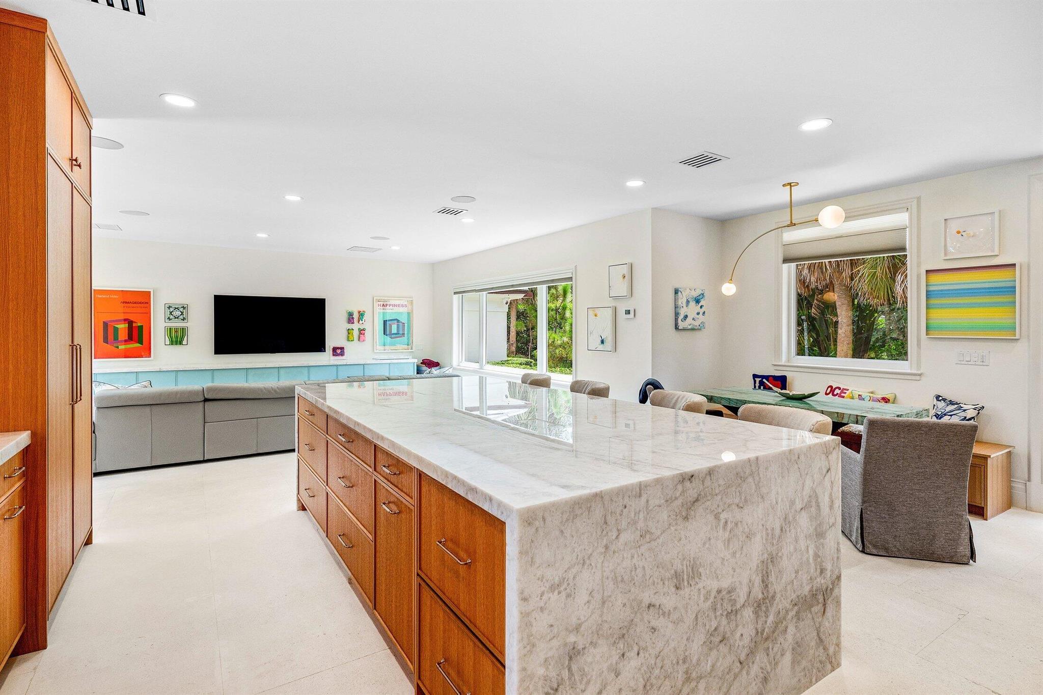 BEACHWAY NORTH - Residential