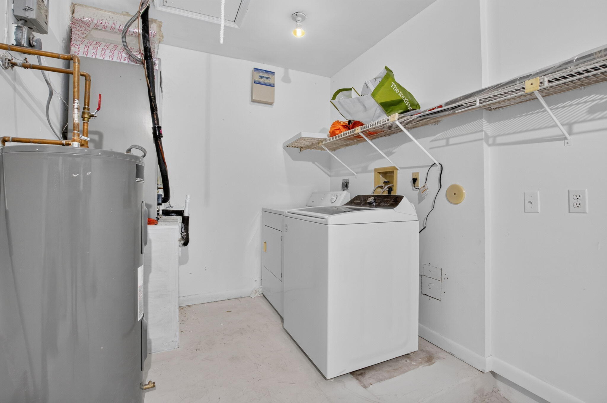 SABAL PARK - Residential Lease