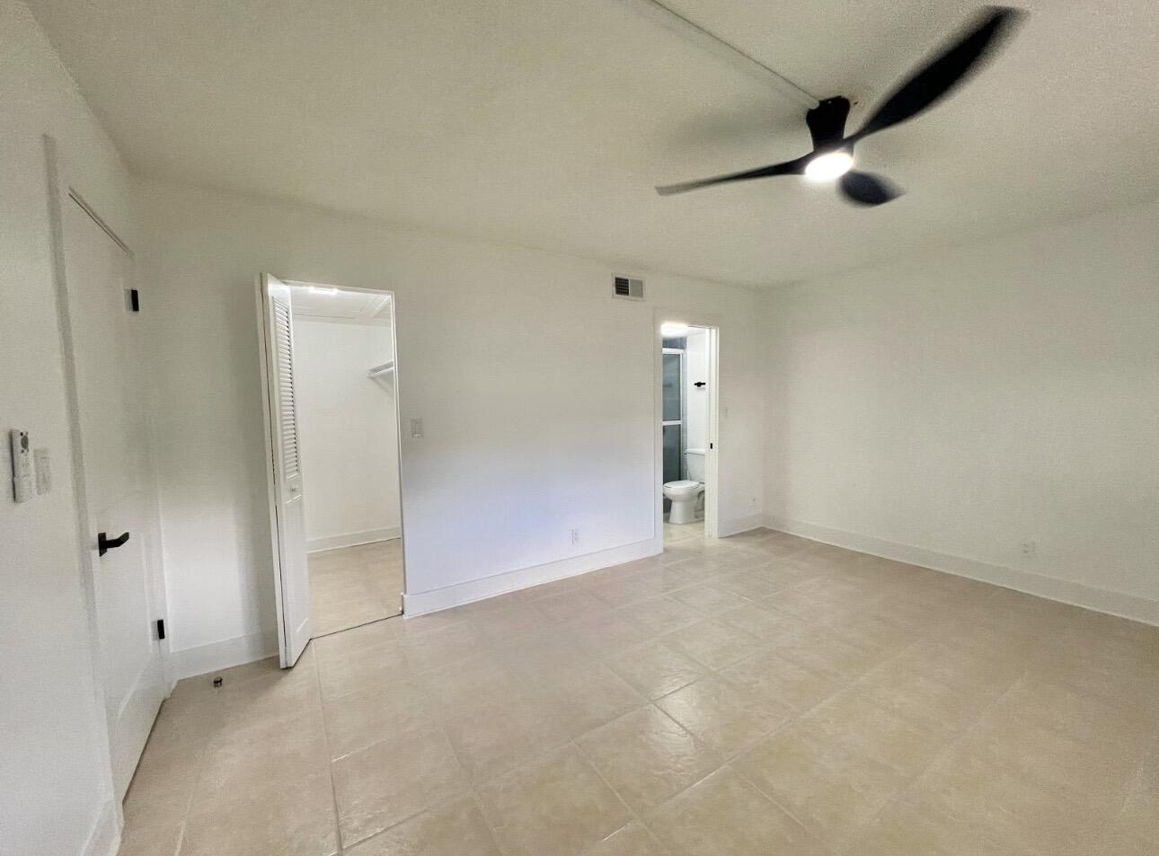 LAKE CLARKE GARDENS CONDO 3 - Residential