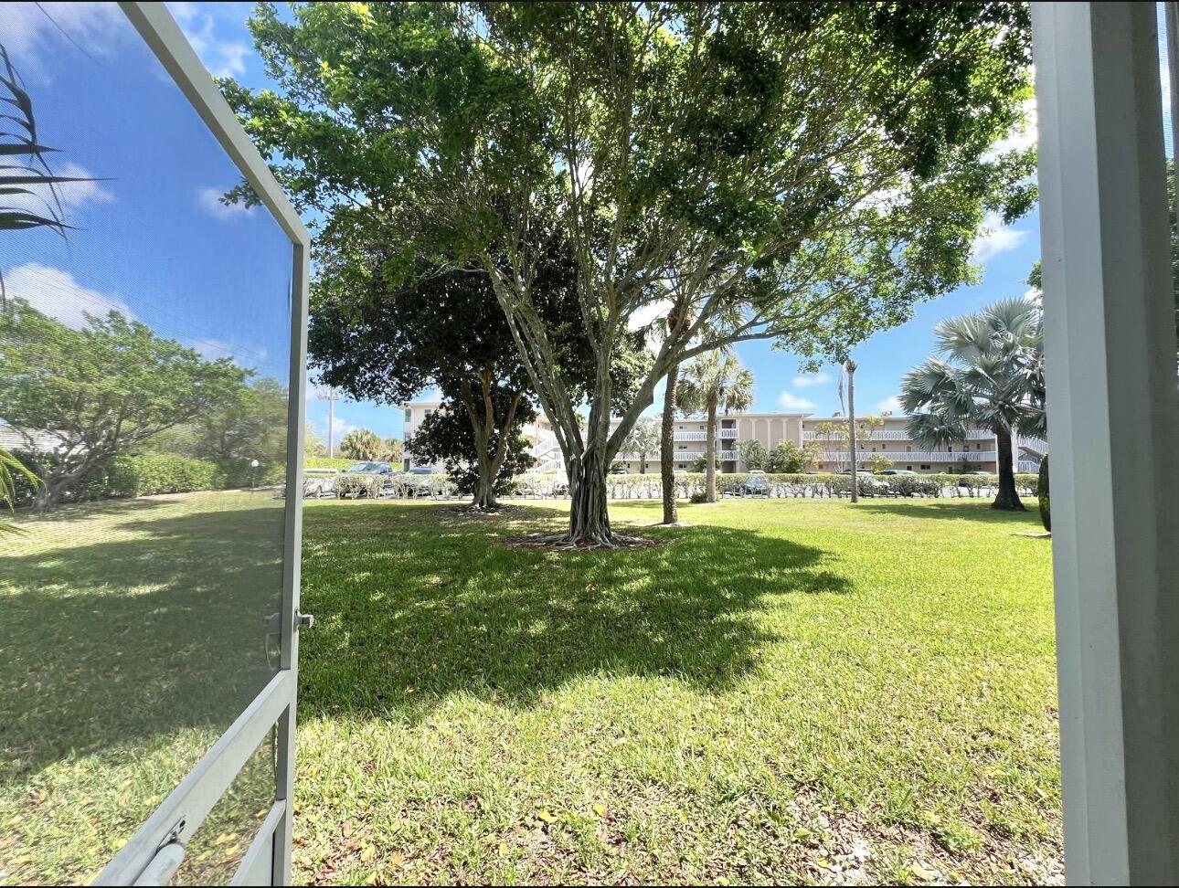 LAKE CLARKE GARDENS CONDO 3 - Residential