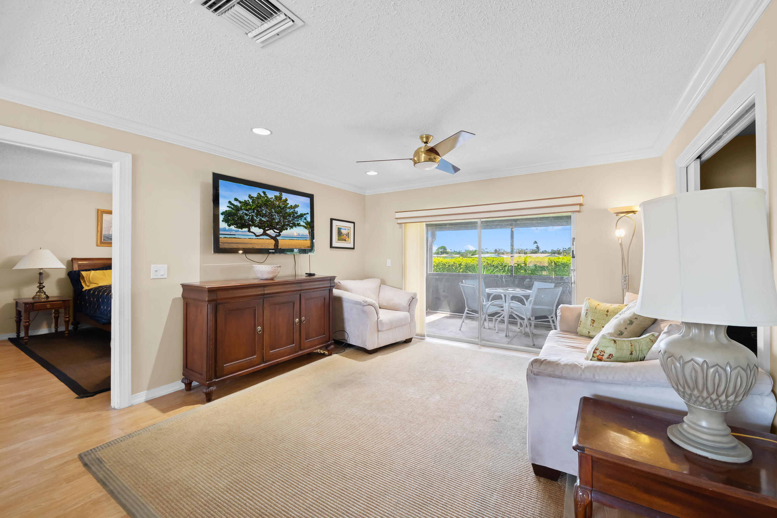 PALM GREENS AT VILLA DEL RAY CONDO II - Residential Lease