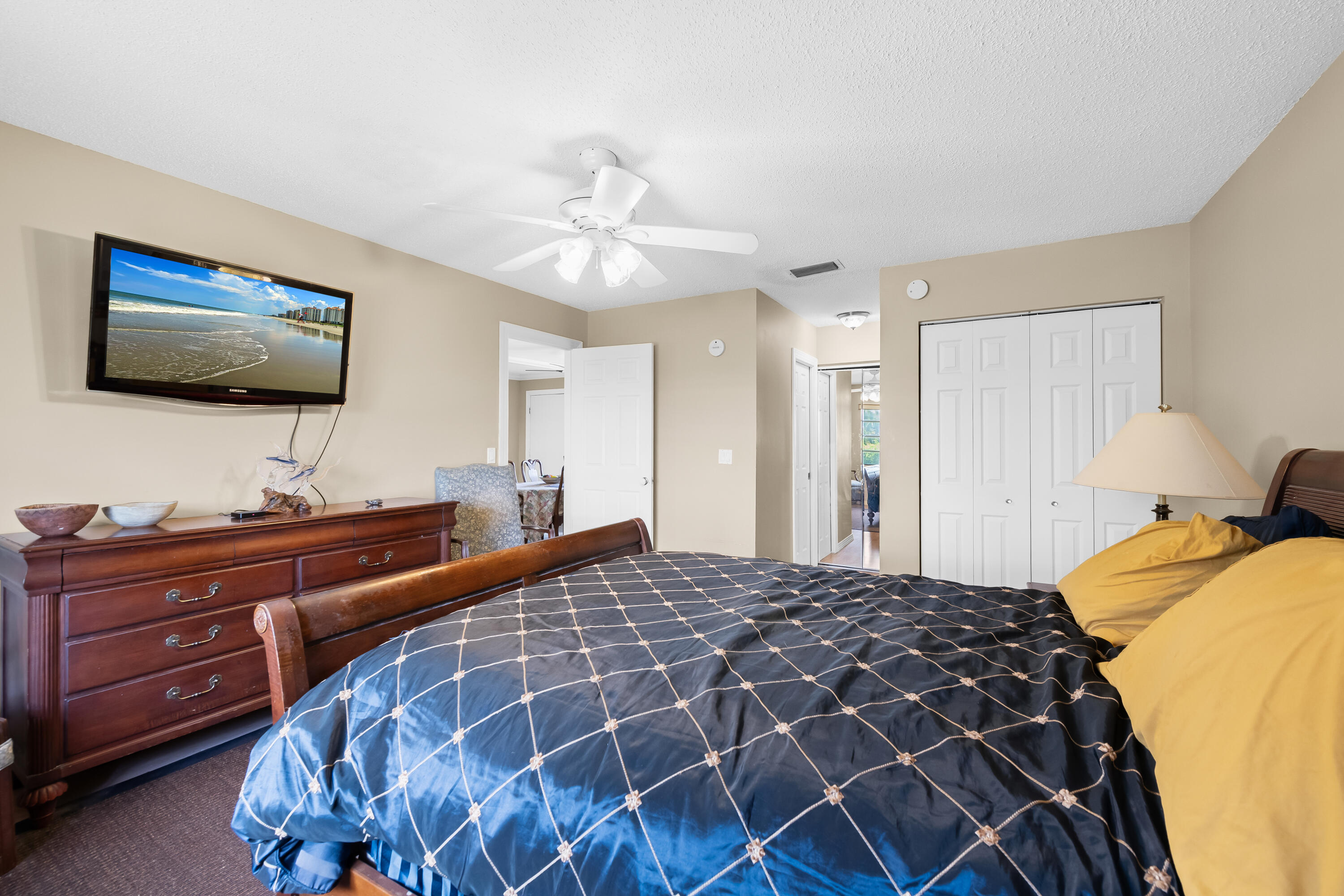 PALM GREENS AT VILLA DEL RAY CONDO II - Residential Lease