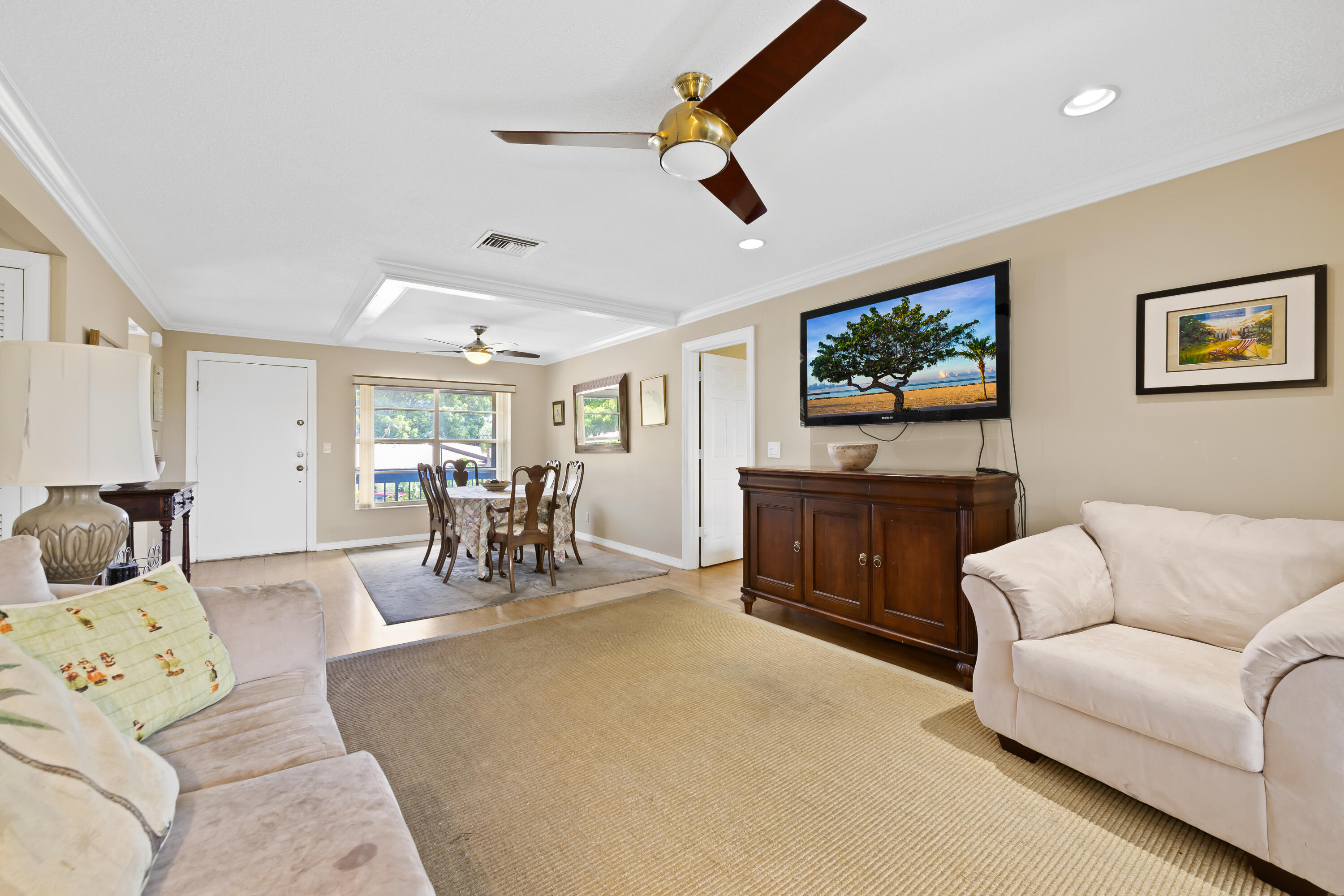 PALM GREENS AT VILLA DEL RAY CONDO II - Residential Lease