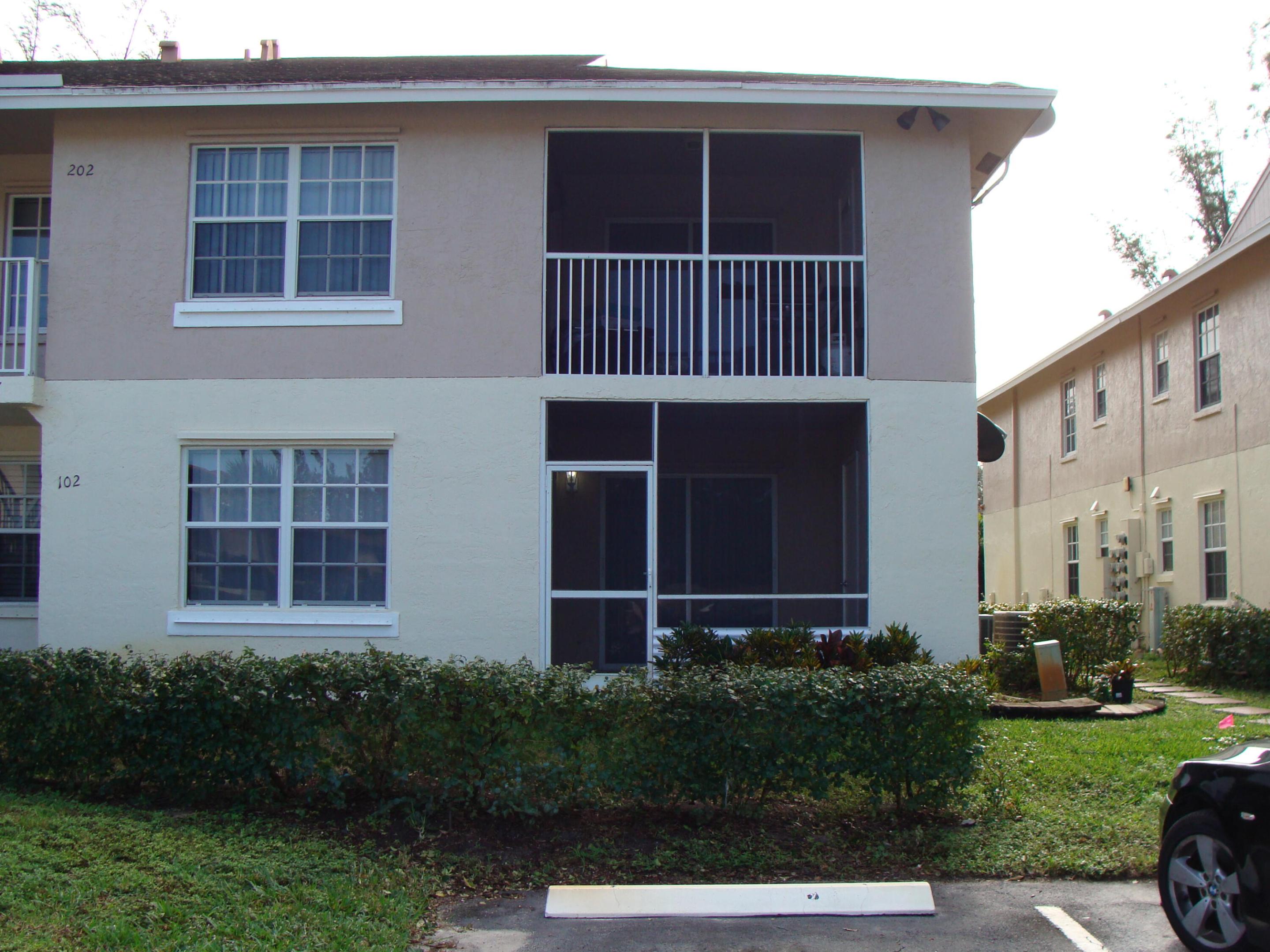 PINE HOLLOW II CONDO - Residential Lease