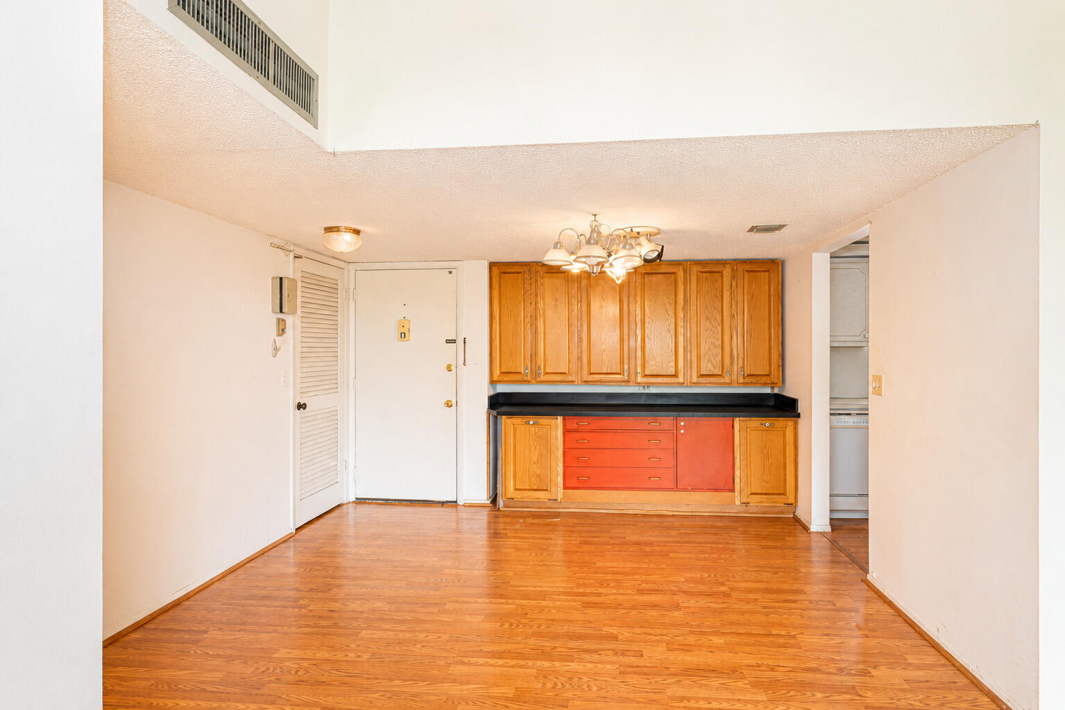 BOUNDBROOK CONDO S - Residential