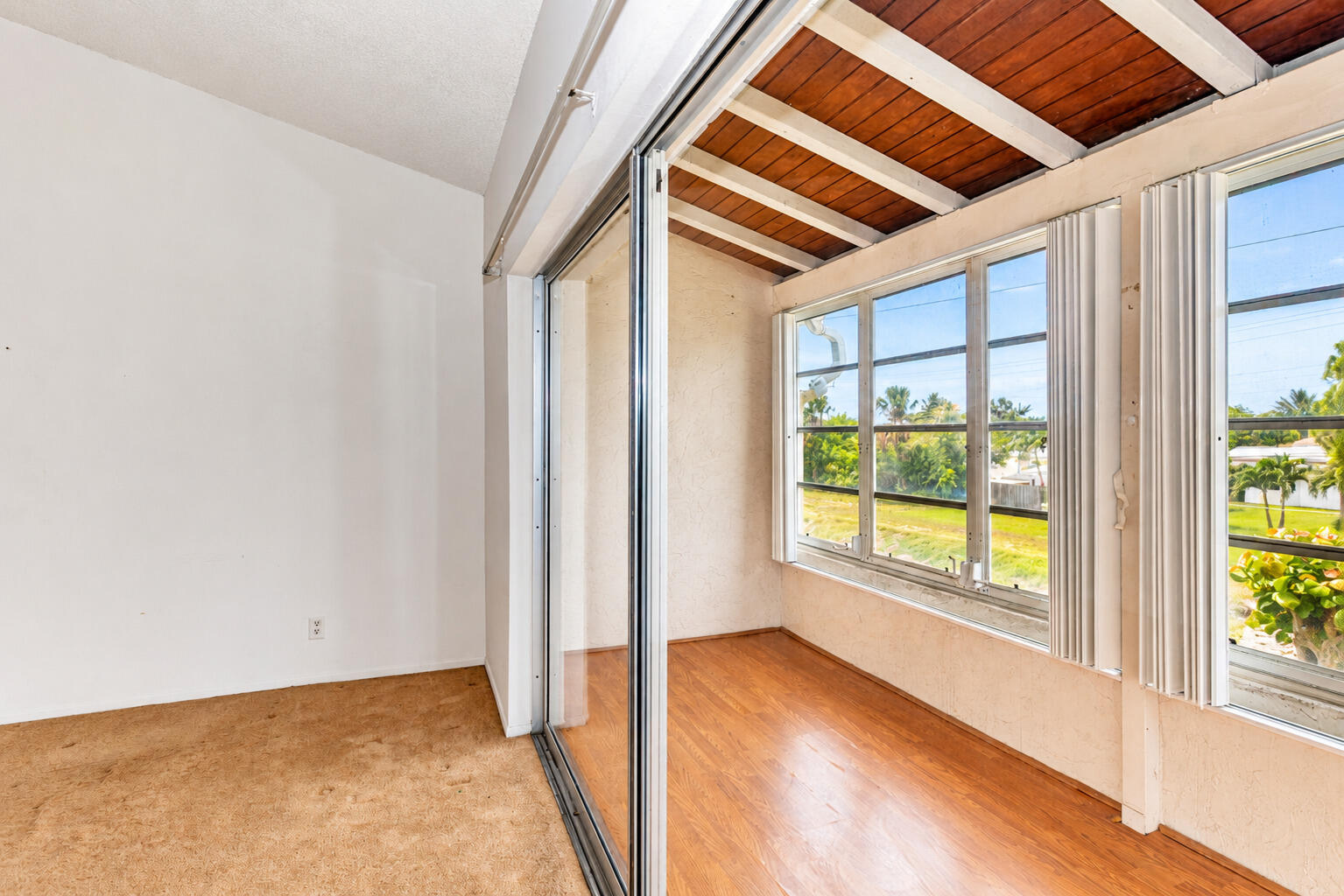BOUNDBROOK CONDO S - Residential
