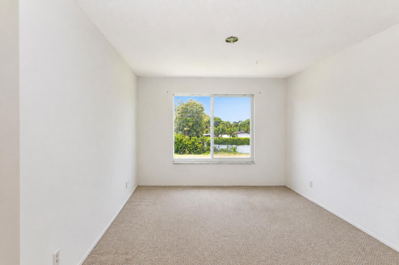 BOUNDBROOK CONDO S - Residential