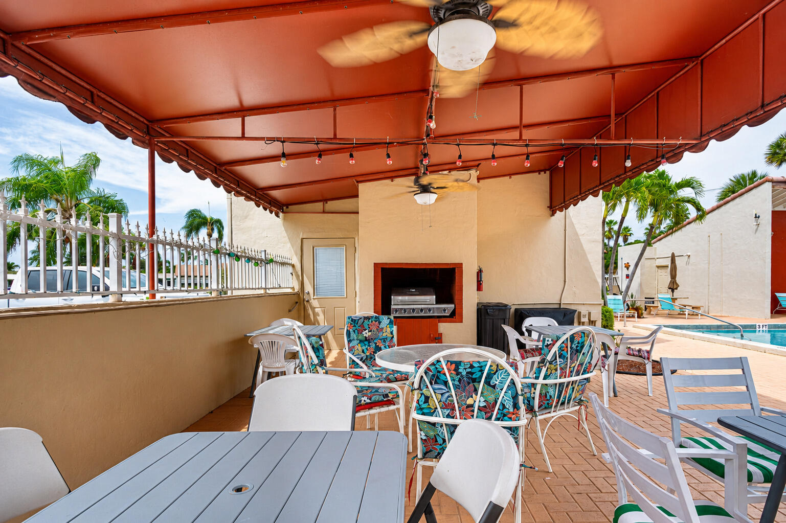 BOUNDBROOK CONDO S - Residential