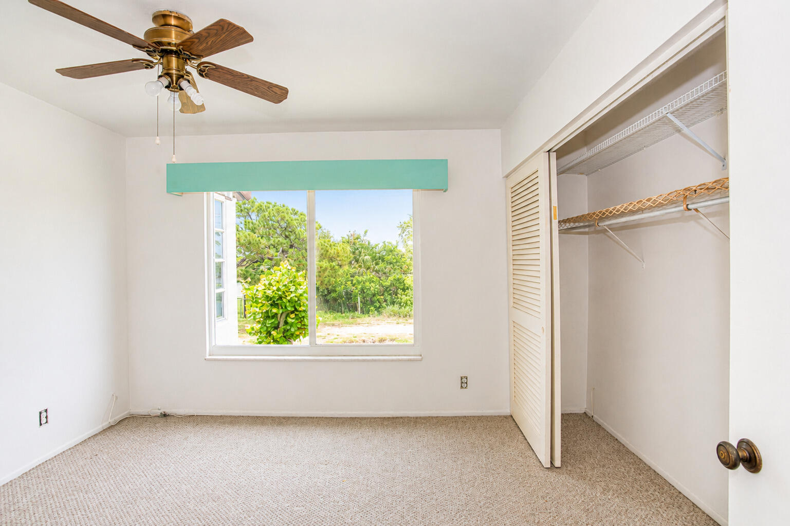 BOUNDBROOK CONDO S - Residential