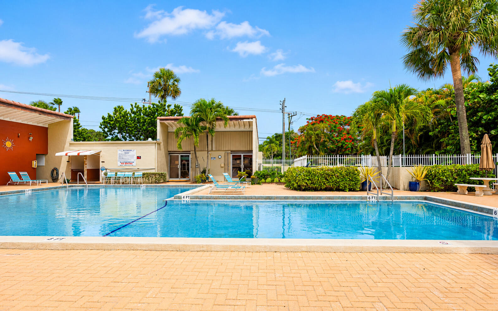BOUNDBROOK CONDO S - Residential