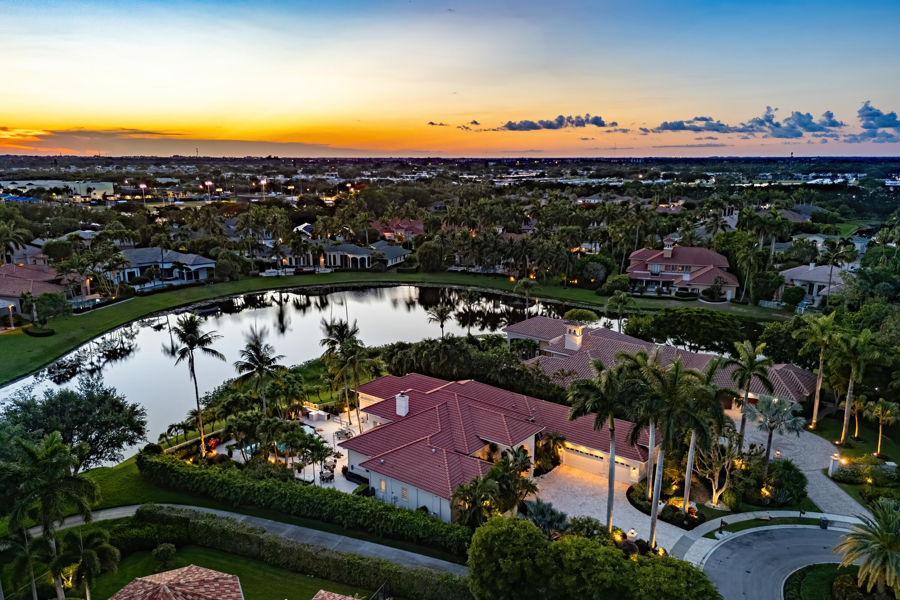 VINTAGE OAKS / POLO CLUB - Residential