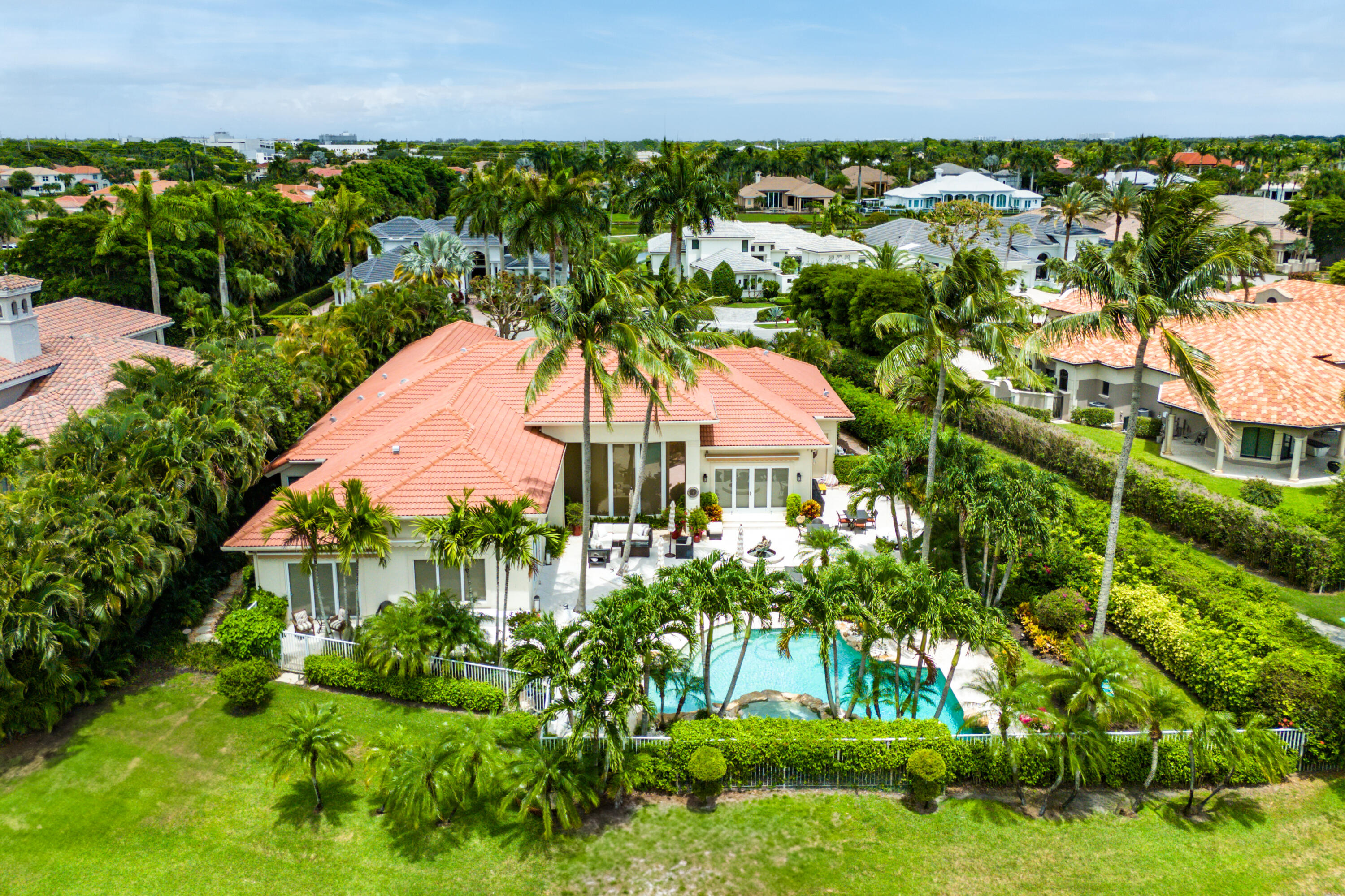 VINTAGE OAKS / POLO CLUB - Residential