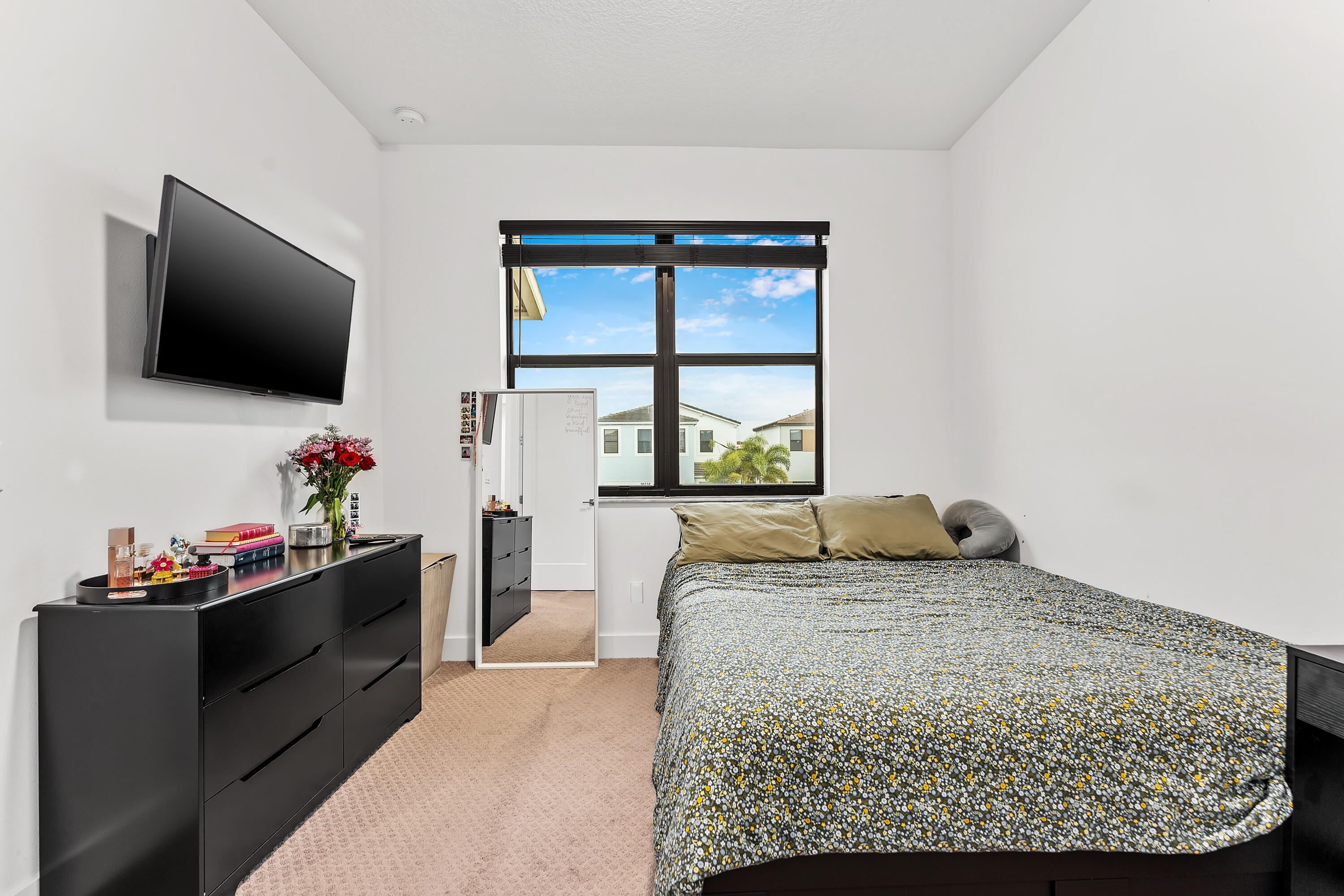 SKY COVE - Residential