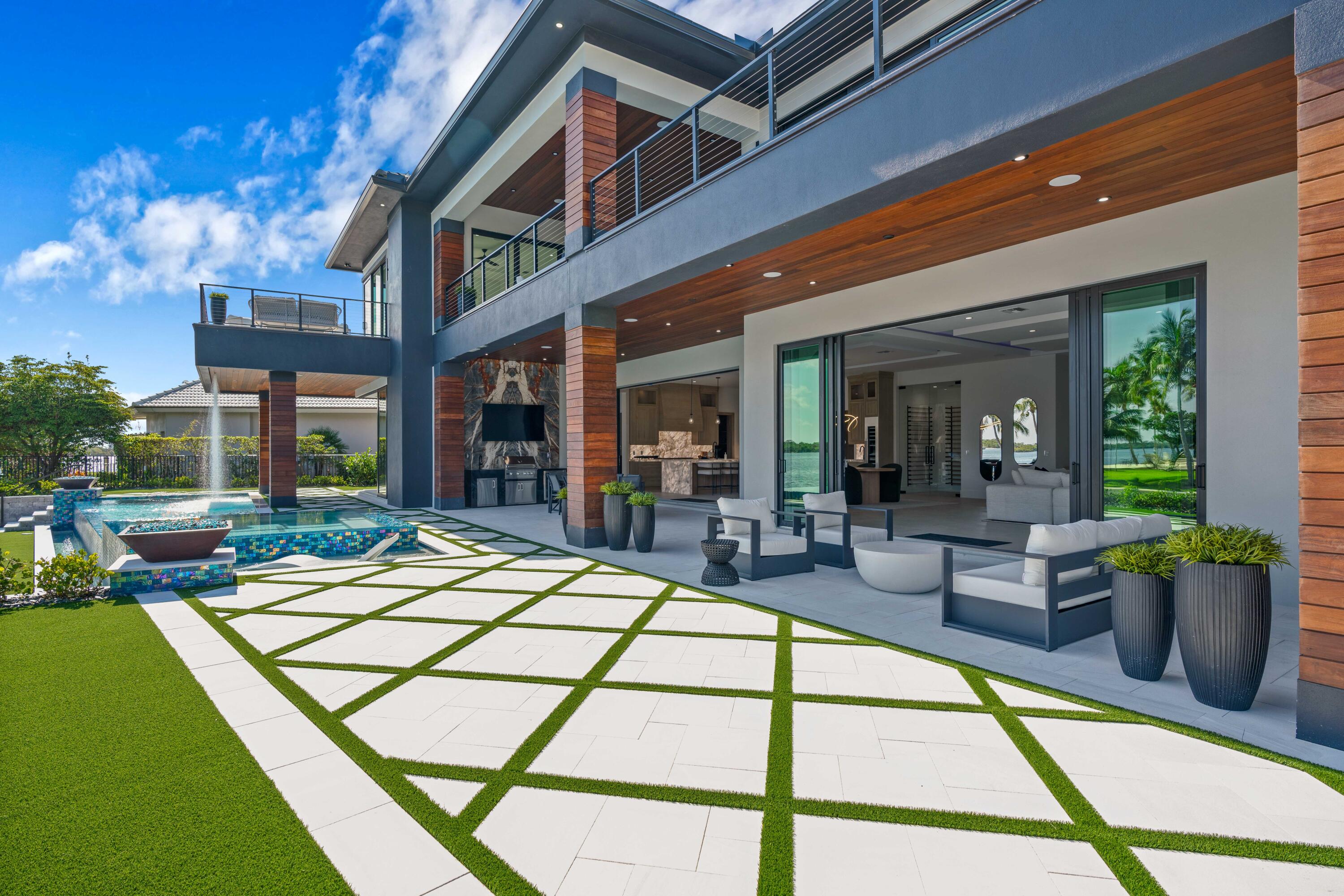 PALM BEACH LAKE WORTH ESTATES 2 - Residential