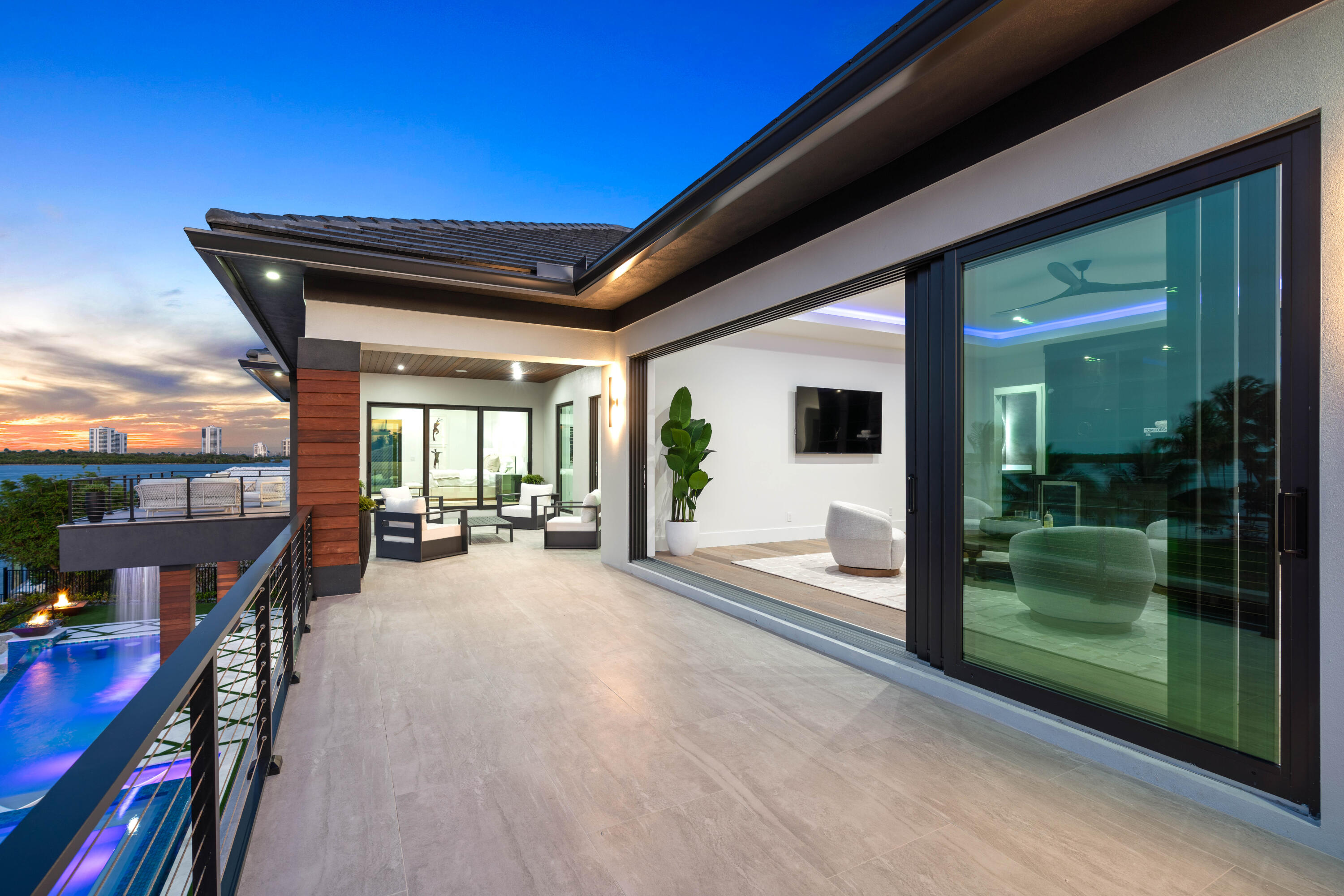 PALM BEACH LAKE WORTH ESTATES 2 - Residential