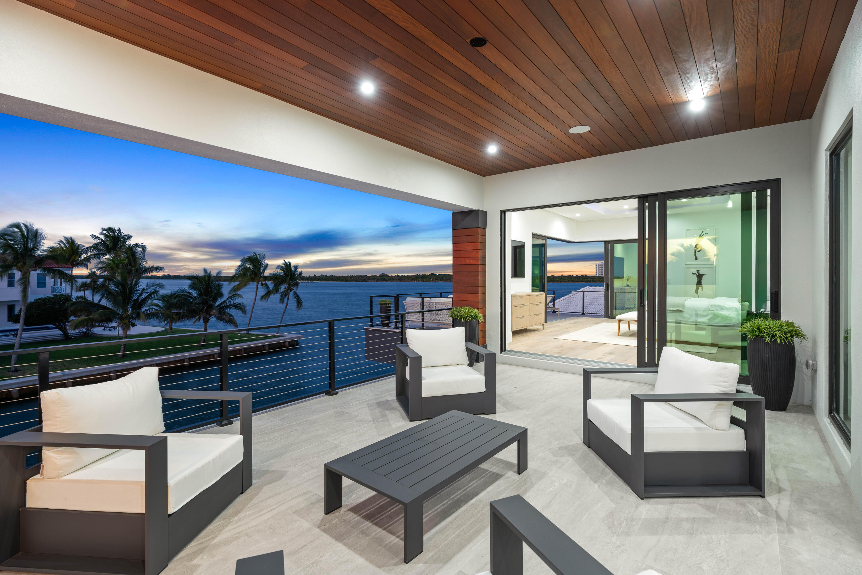 PALM BEACH LAKE WORTH ESTATES 2 - Residential