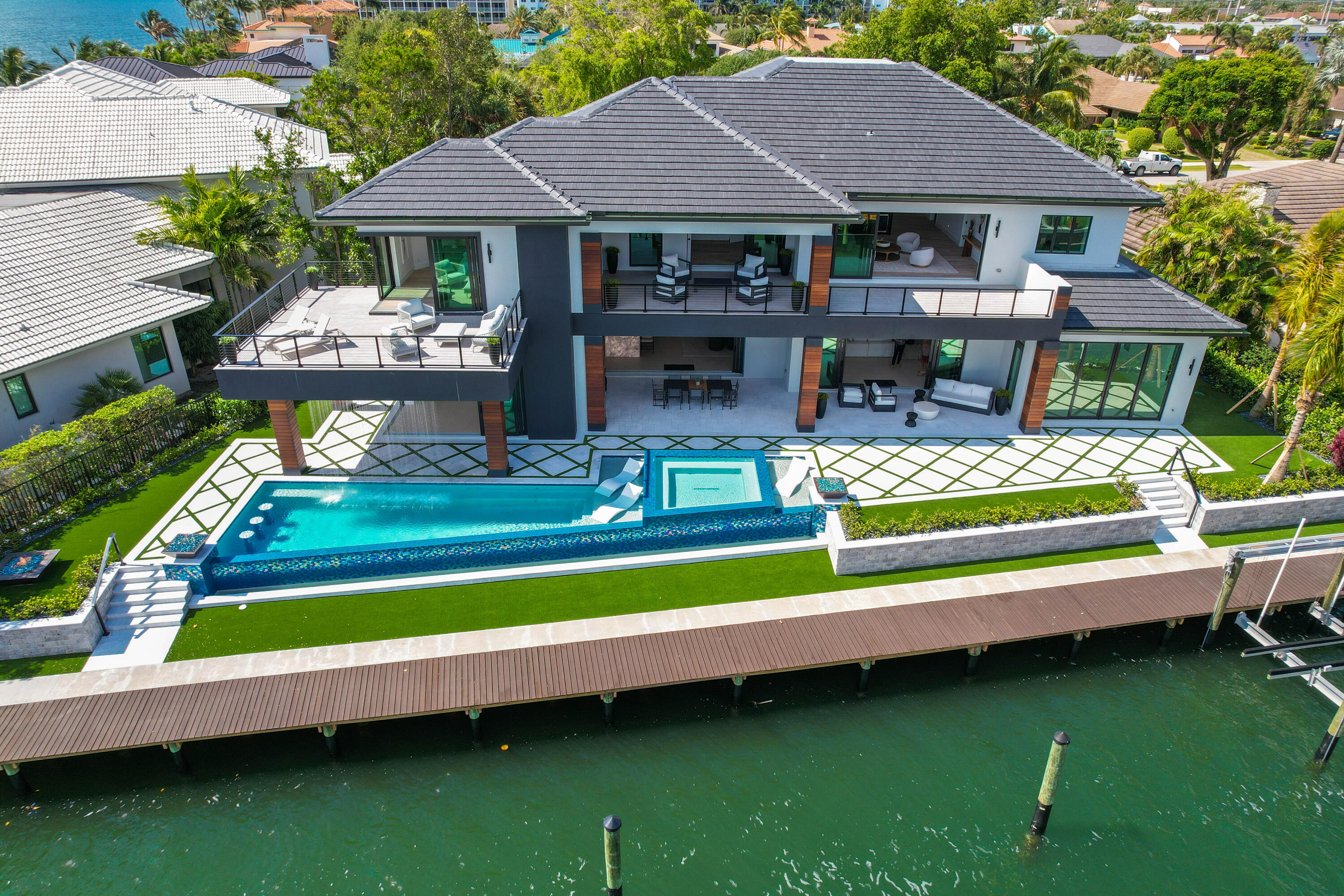 PALM BEACH LAKE WORTH ESTATES 2 - Residential