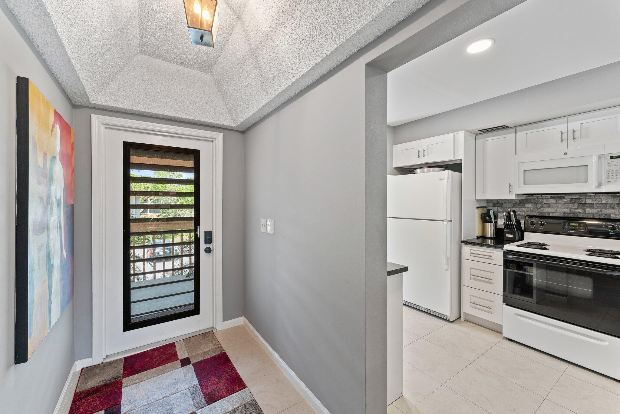 GOLF VILLAS CONDO - Residential